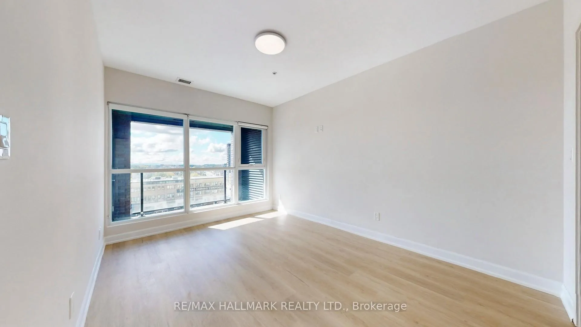 Photo 22 of Unit 711, 1 Victoria Street S, Waterloo — HOMEH