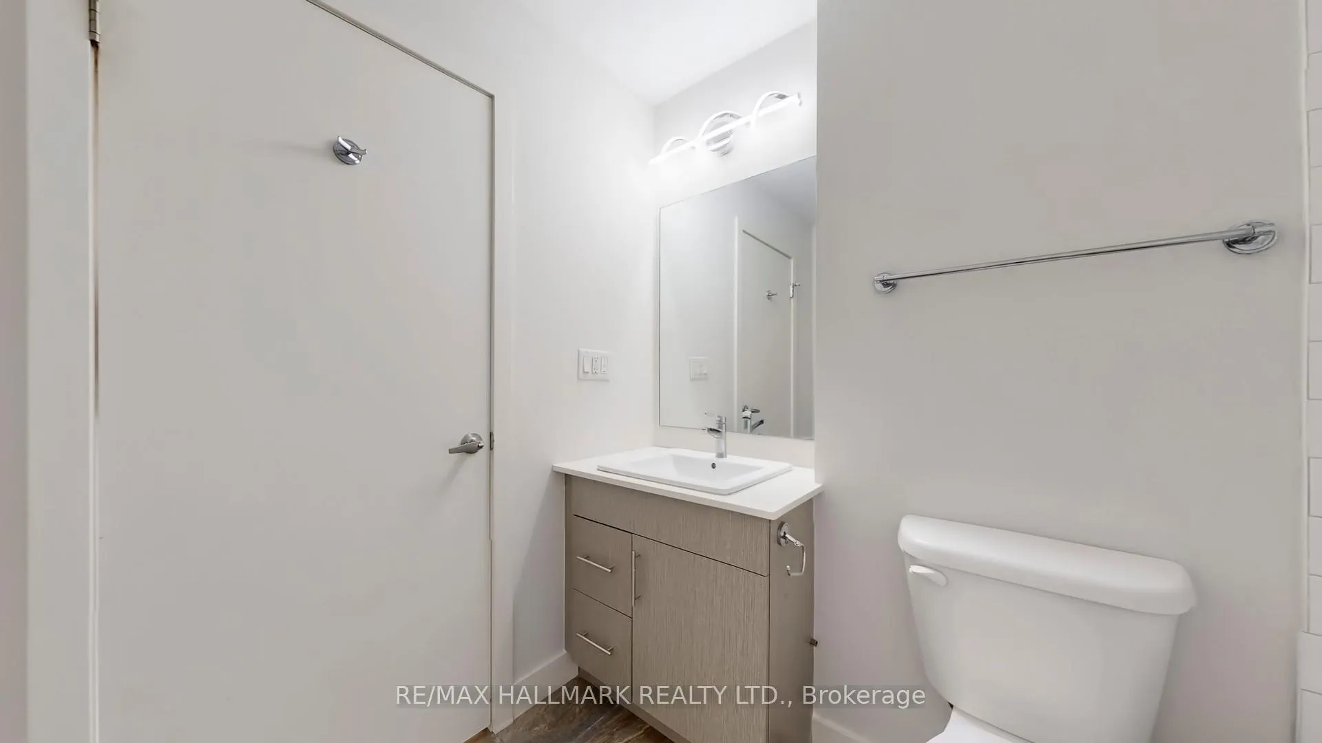 Photo 33 of Unit 711, 1 Victoria Street S, Waterloo — HOMEH