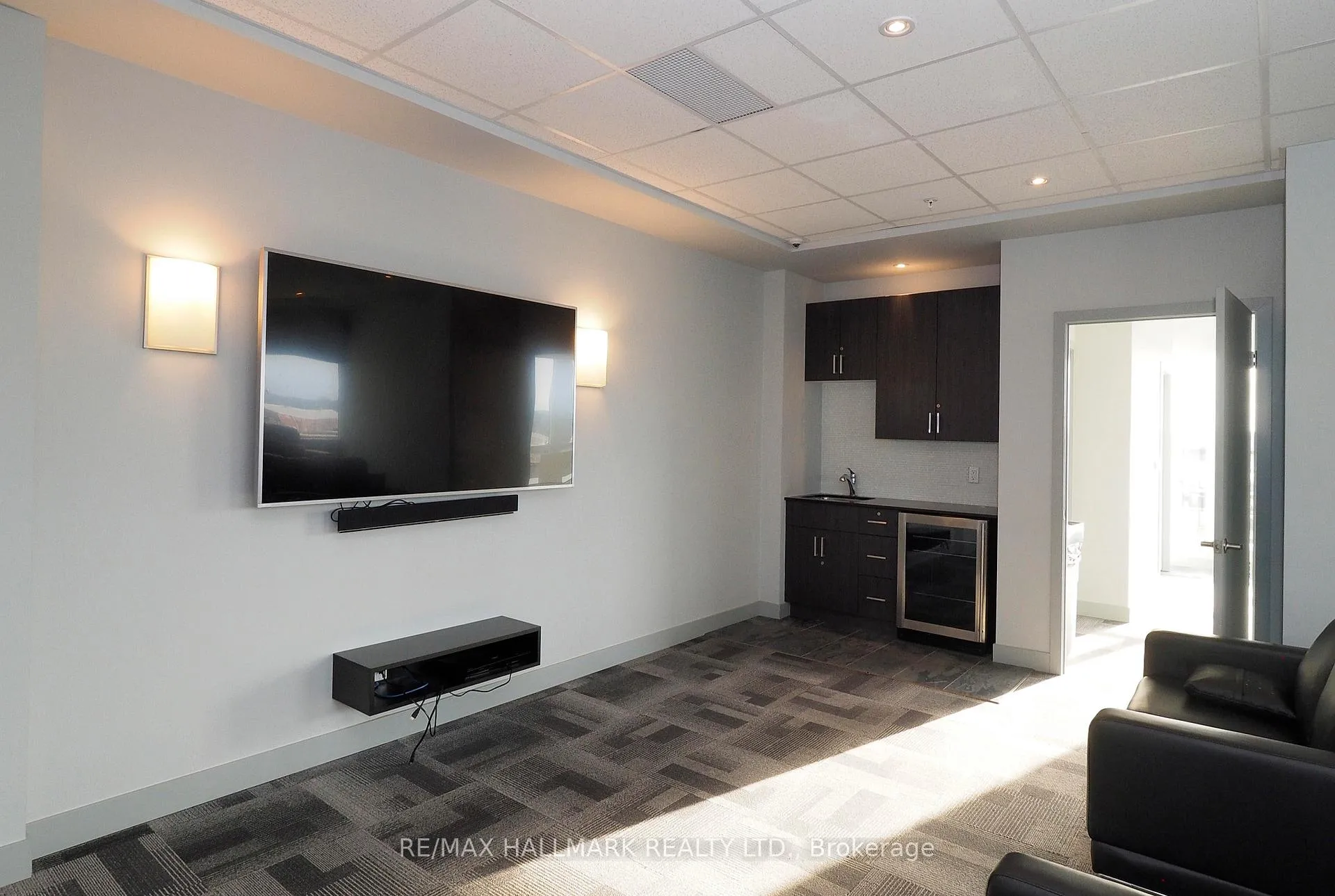 Photo 48 of Unit 711, 1 Victoria Street S, Waterloo — HOMEH