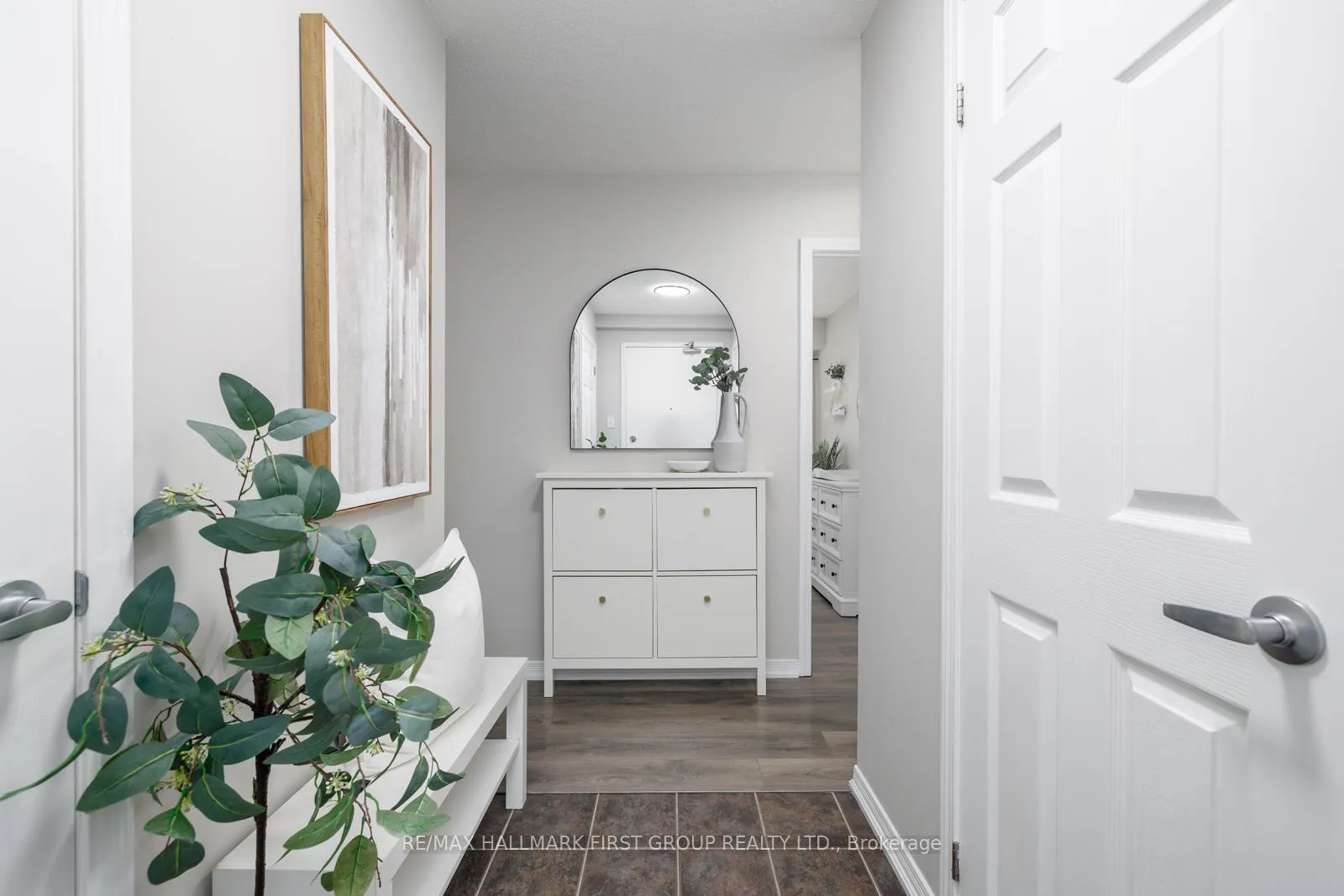 Photo 10 of Unit 309, 136 Aspen Springs Drive, Clarington, Bowmanville — HOMEH