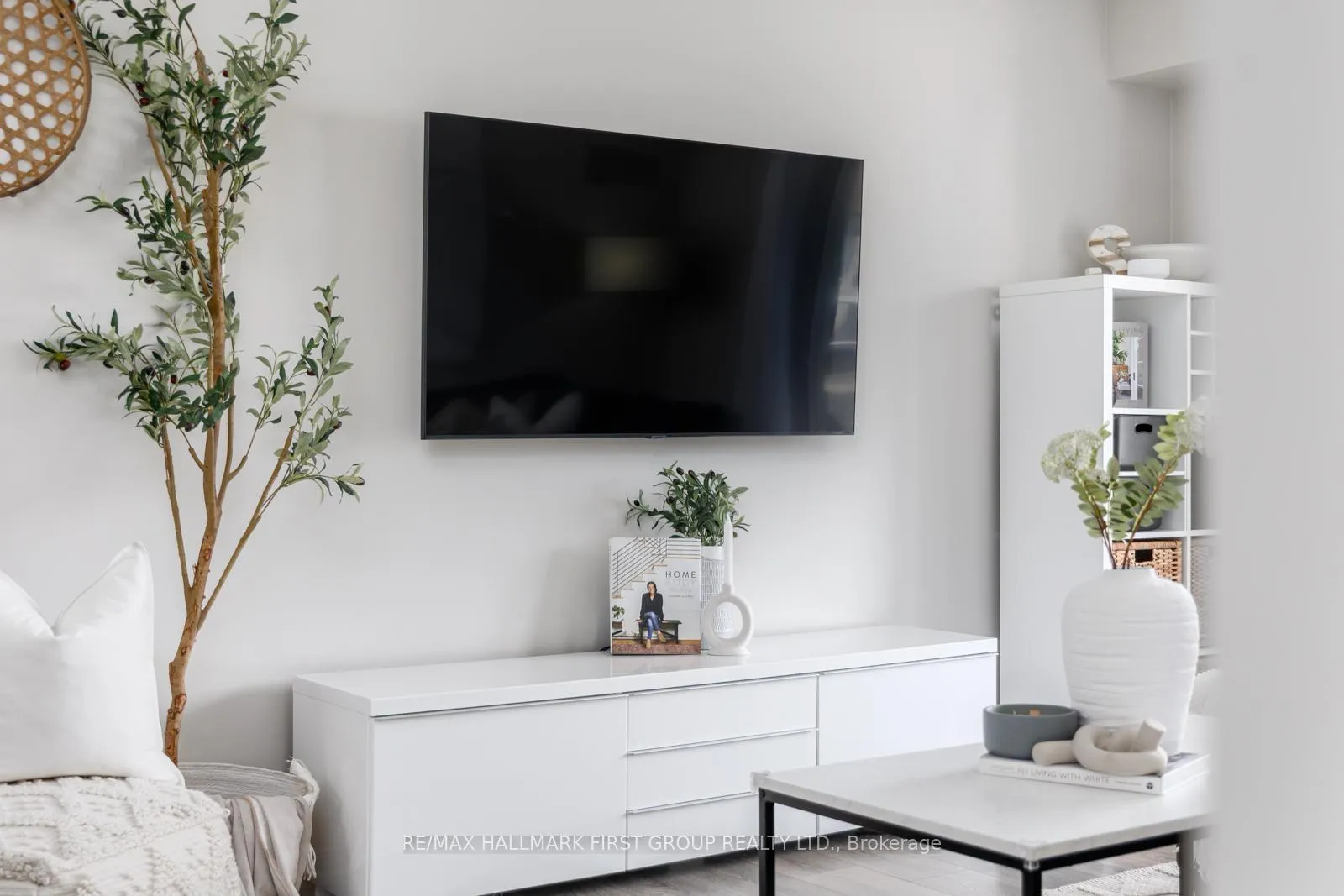 Photo 15 of Unit 309, 136 Aspen Springs Drive, Clarington, Bowmanville — HOMEH