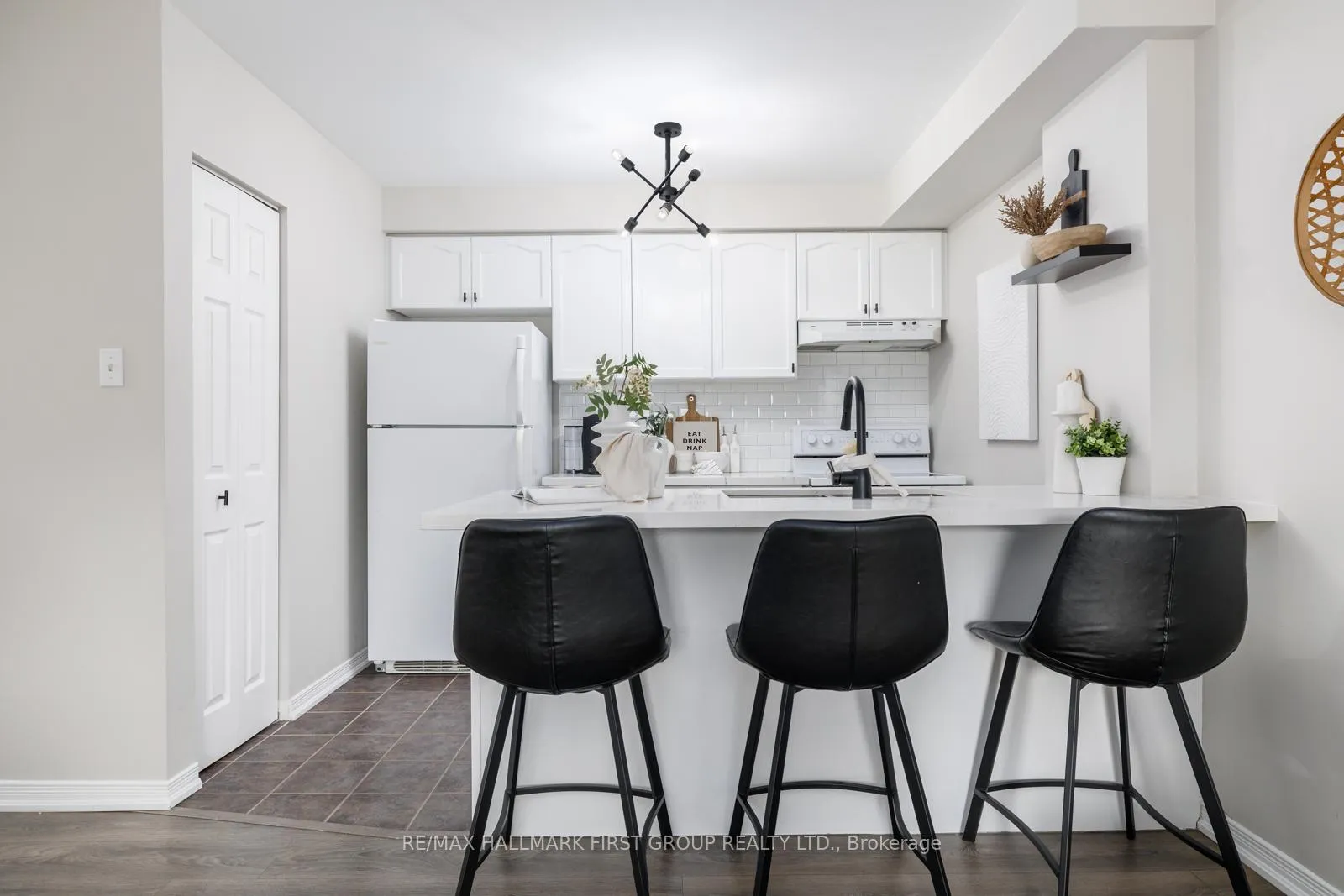 Photo 16 of Unit 309, 136 Aspen Springs Drive, Clarington, Bowmanville — HOMEH