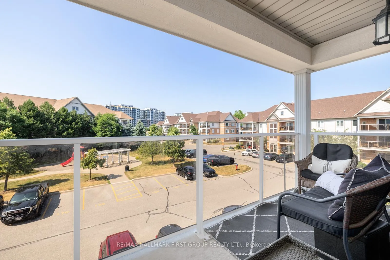 Photo 32 of Unit 309, 136 Aspen Springs Drive, Clarington, Bowmanville — HOMEH