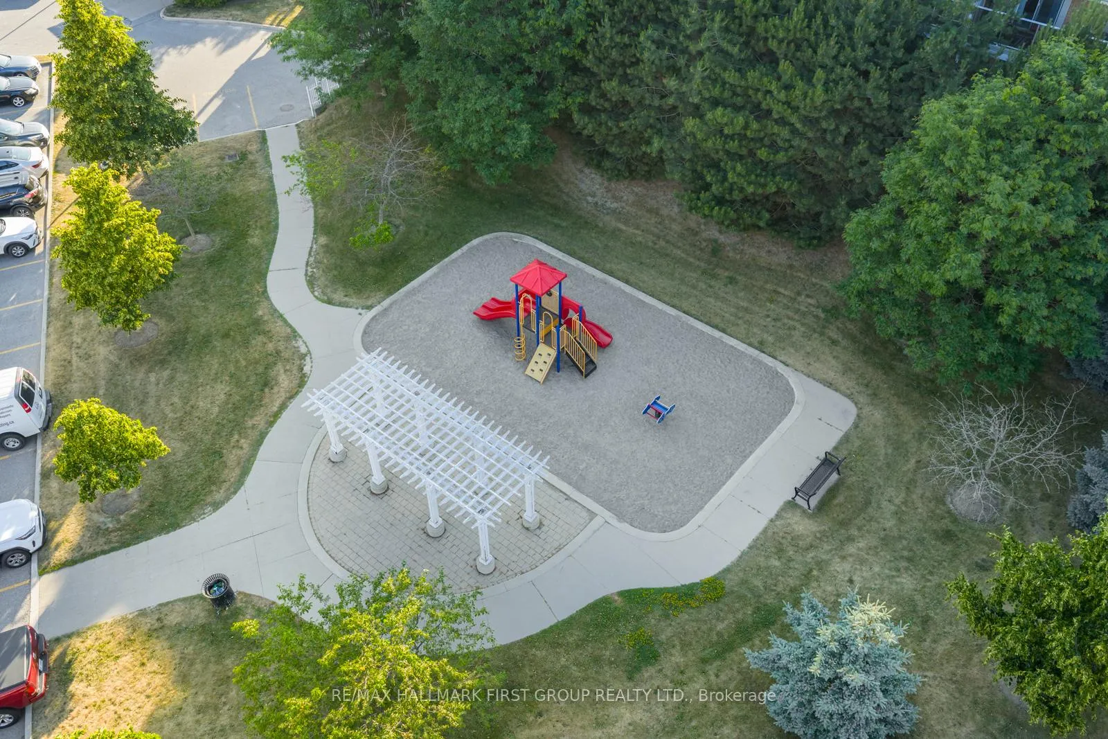 Photo 37 of Unit 309, 136 Aspen Springs Drive, Clarington, Bowmanville — HOMEH