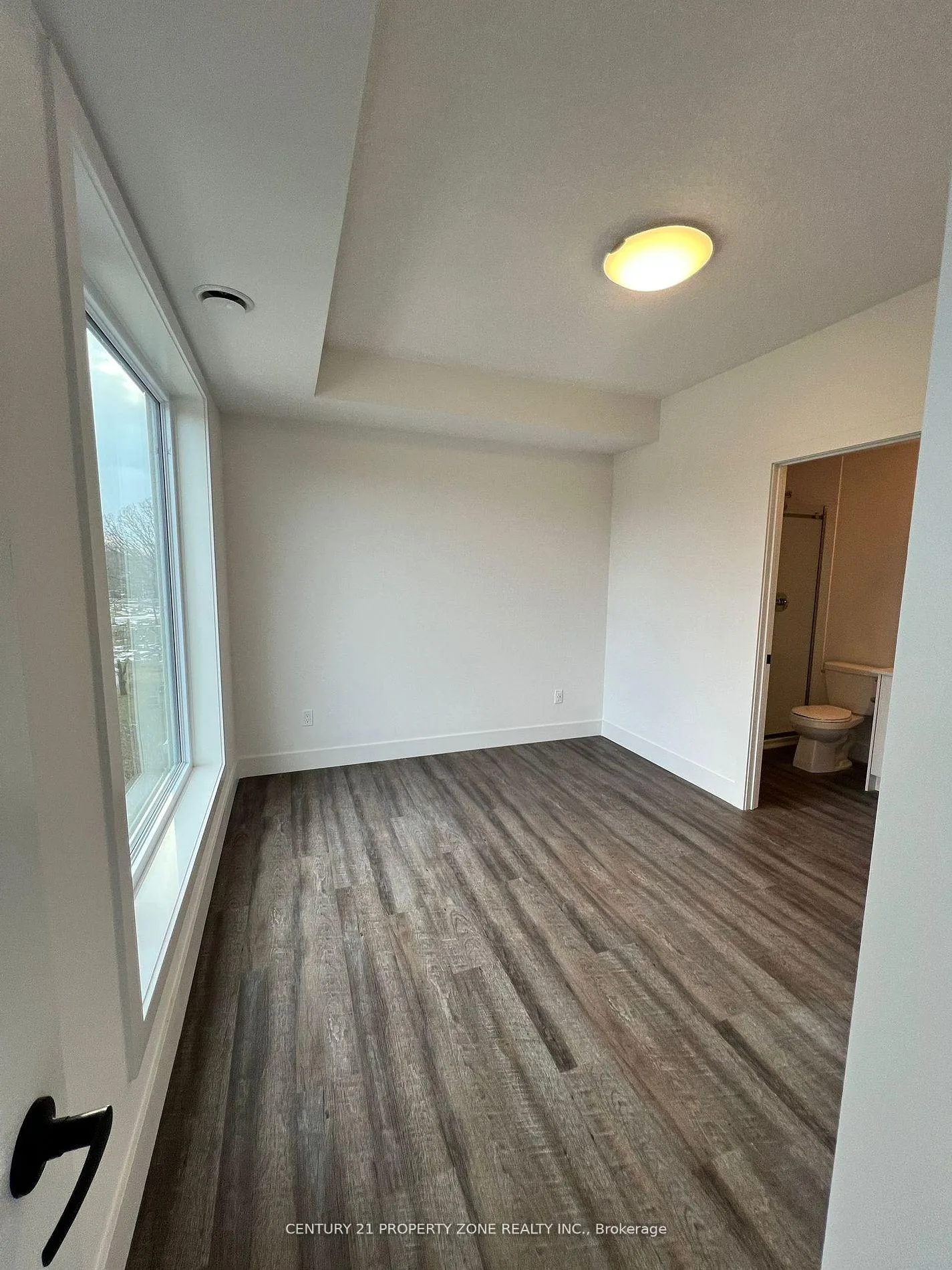 Photo 9 of Unit 402, 107 Rogers Street, Waterloo, Downtown Waterloo — HOMEH