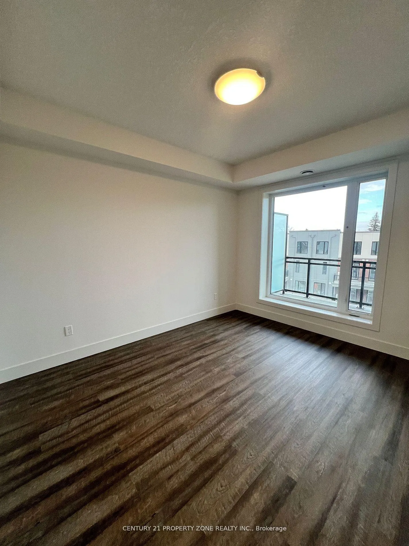 Photo 10 of Unit 402, 107 Rogers Street, Waterloo, Downtown Waterloo — HOMEH