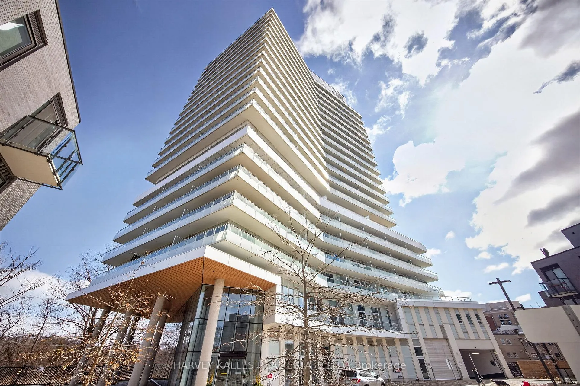 Photo 2 of Unit 2001, 20 Brin Drive, Etobicoke, Edenbridge-Humber Valley — HOMEH