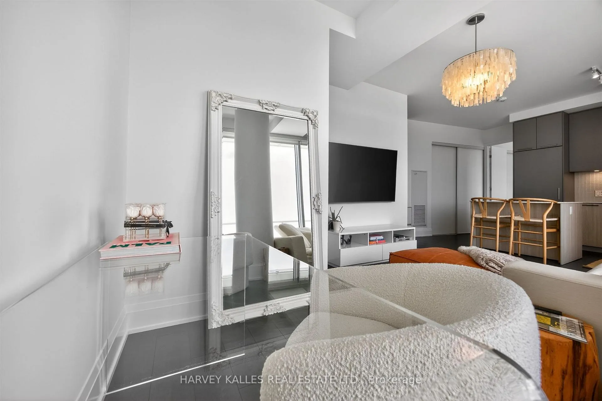 Photo 14 of Unit 2001, 20 Brin Drive, Etobicoke, Edenbridge-Humber Valley — HOMEH