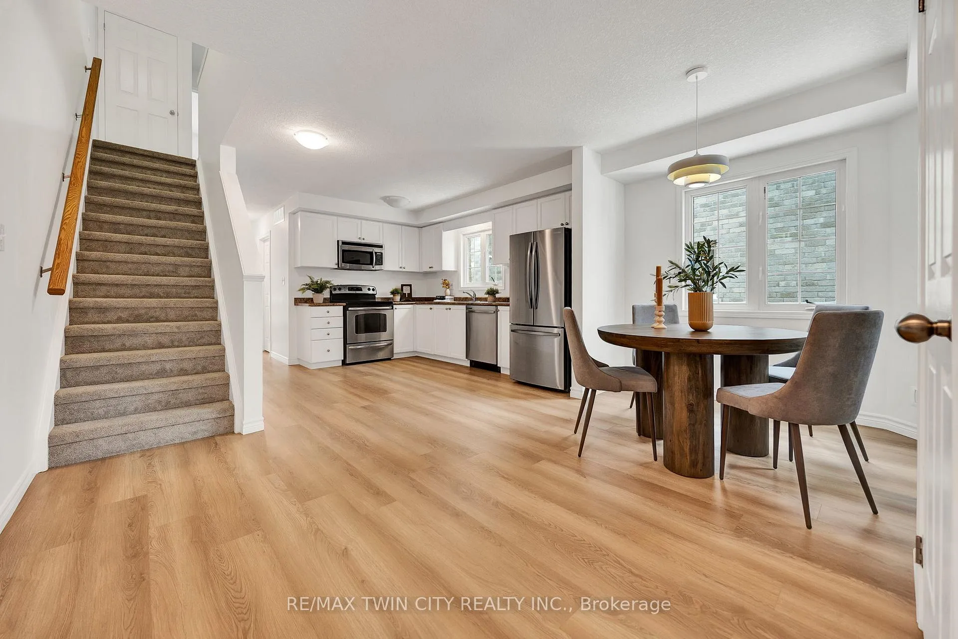 Photo 2 of Unit 12C, 931 Glasgow Street, Kitchener — HOMEH