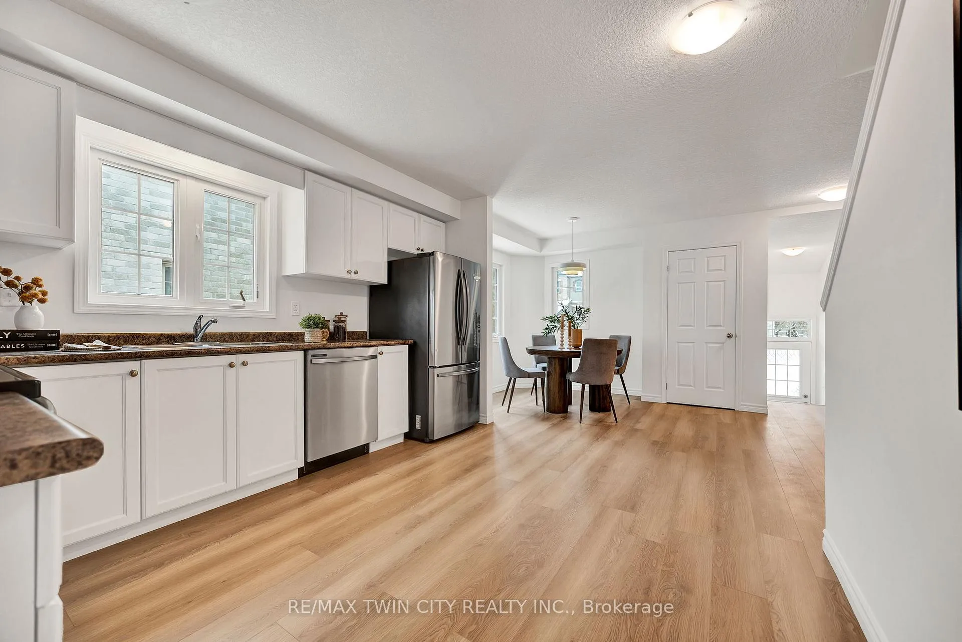 Photo 3 of Unit 12C, 931 Glasgow Street, Kitchener — HOMEH