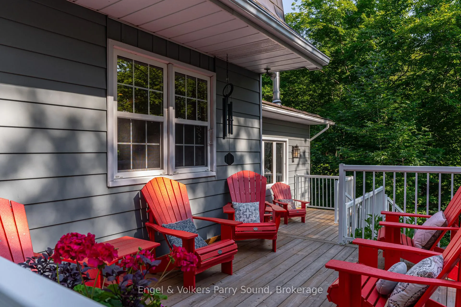 Photo 4 of 6 Harmony Lane, Parry Sound — HOMEH