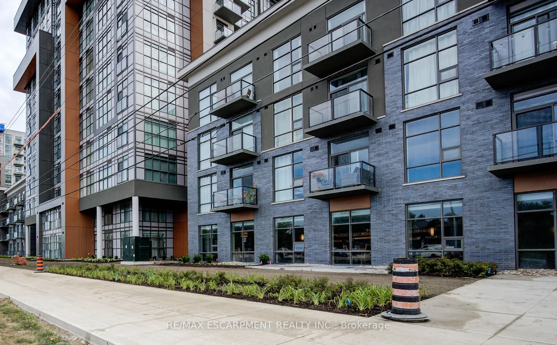 Photo 4 of Unit 715, 450 Dundas Street E, Hamilton, Waterdown — HOMEH