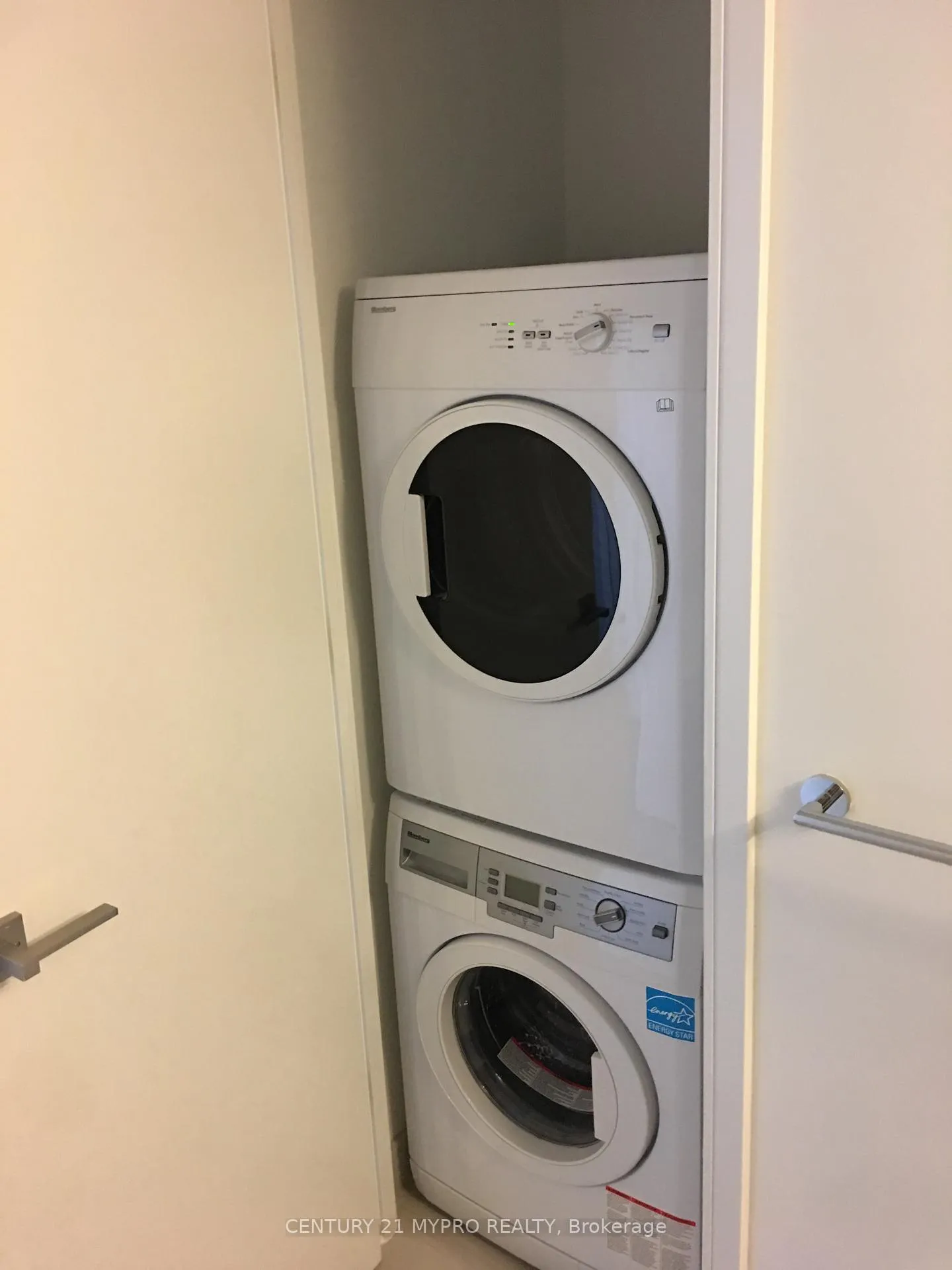 Photo 16 of Unit 202, 28 wellesley Street E, Toronto, Church-Yonge Corridor — HOMEH