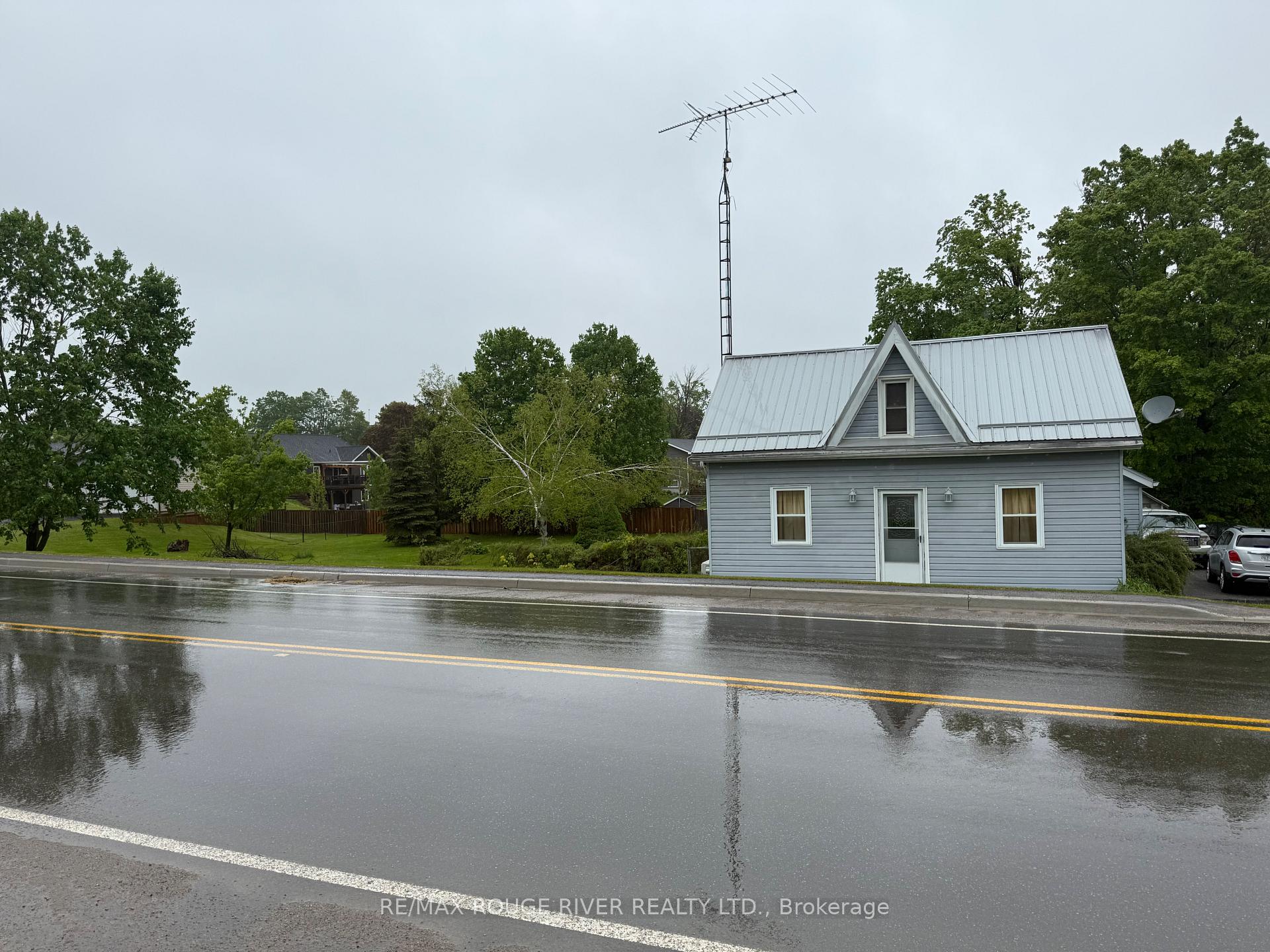 Photo 1 of 2435 Queen Mary Street, Cavan Monaghan, Cavan Twp — HOMEH