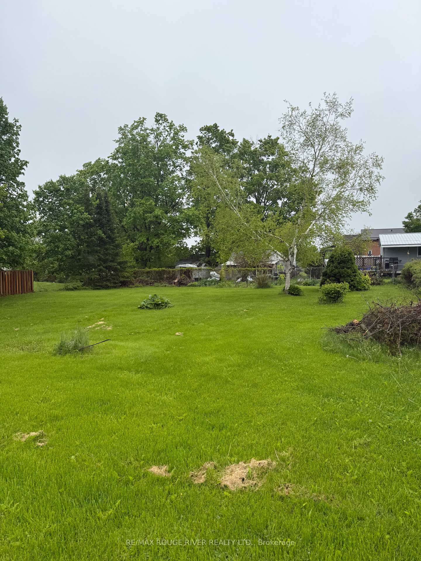 Photo 7 of 2435 Queen Mary Street, Cavan Monaghan, Cavan Twp — HOMEH