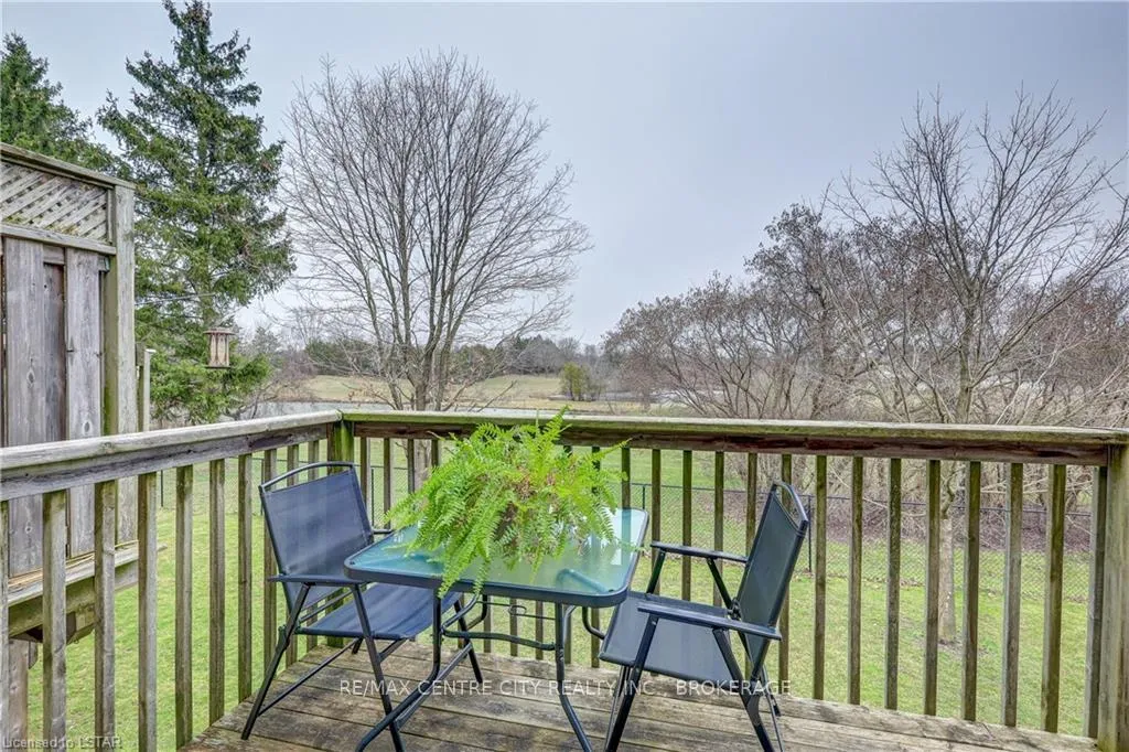 Photo 10 of Unit 16, 1 St. John'S Drive, Middlesex Centre, Arva — HOMEH