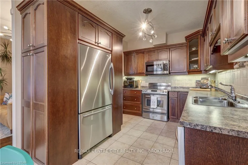 Photo 12 of Unit 16, 1 St. John'S Drive, Middlesex Centre, Arva — HOMEH