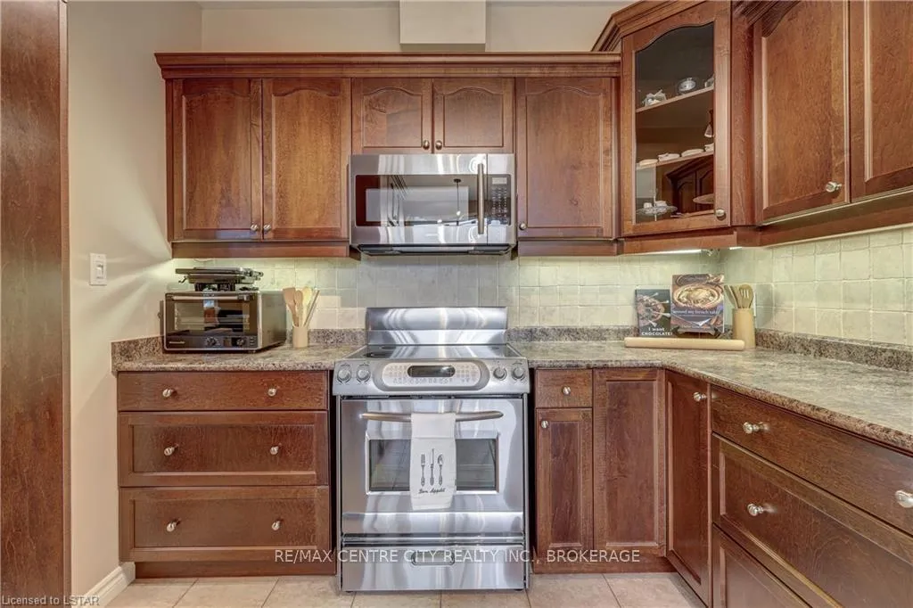 Photo 14 of Unit 16, 1 St. John'S Drive, Middlesex Centre, Arva — HOMEH