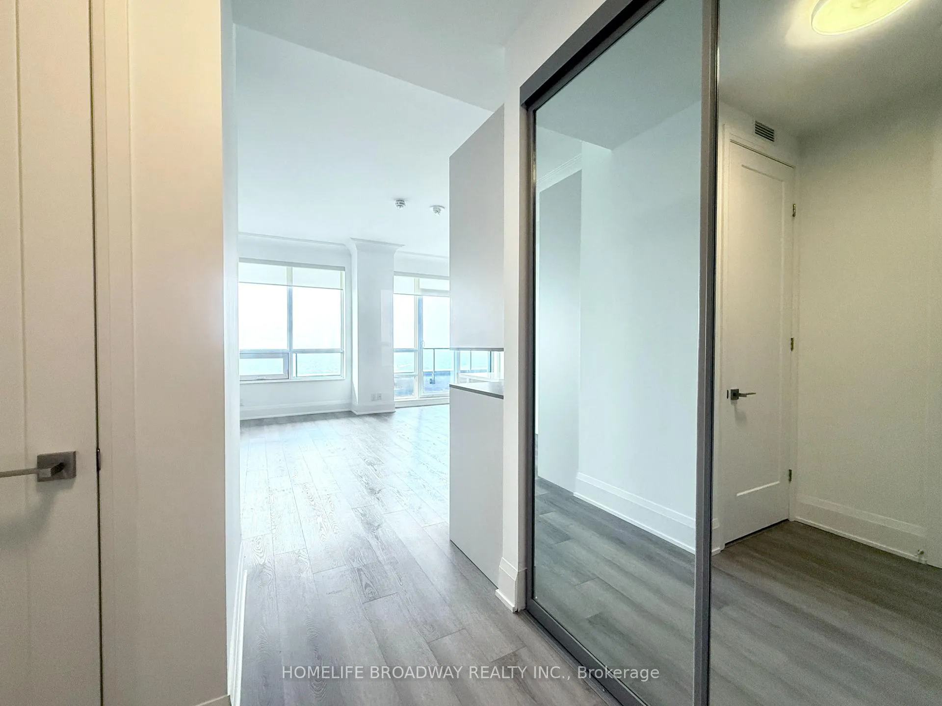 Photo 4 of Unit 3801, 12 Gandhi Lane, Markham, Commerce Valley — HOMEH