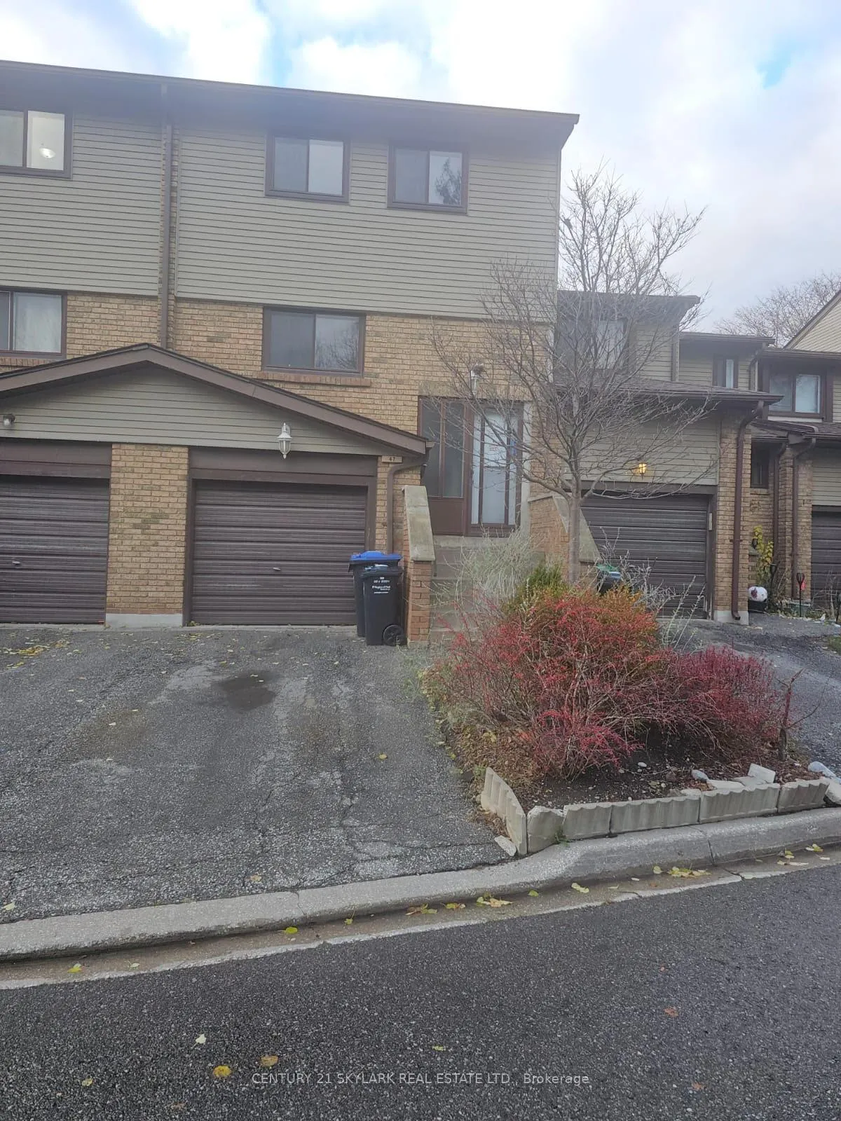 Front of 47 Carleton Place