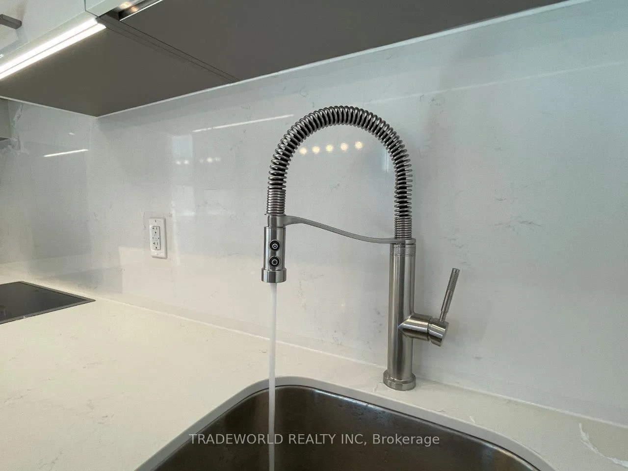 Photo 13 of Unit 417C, 38 Simcoe Promenade Street, Markham, Unionville — HOMEH