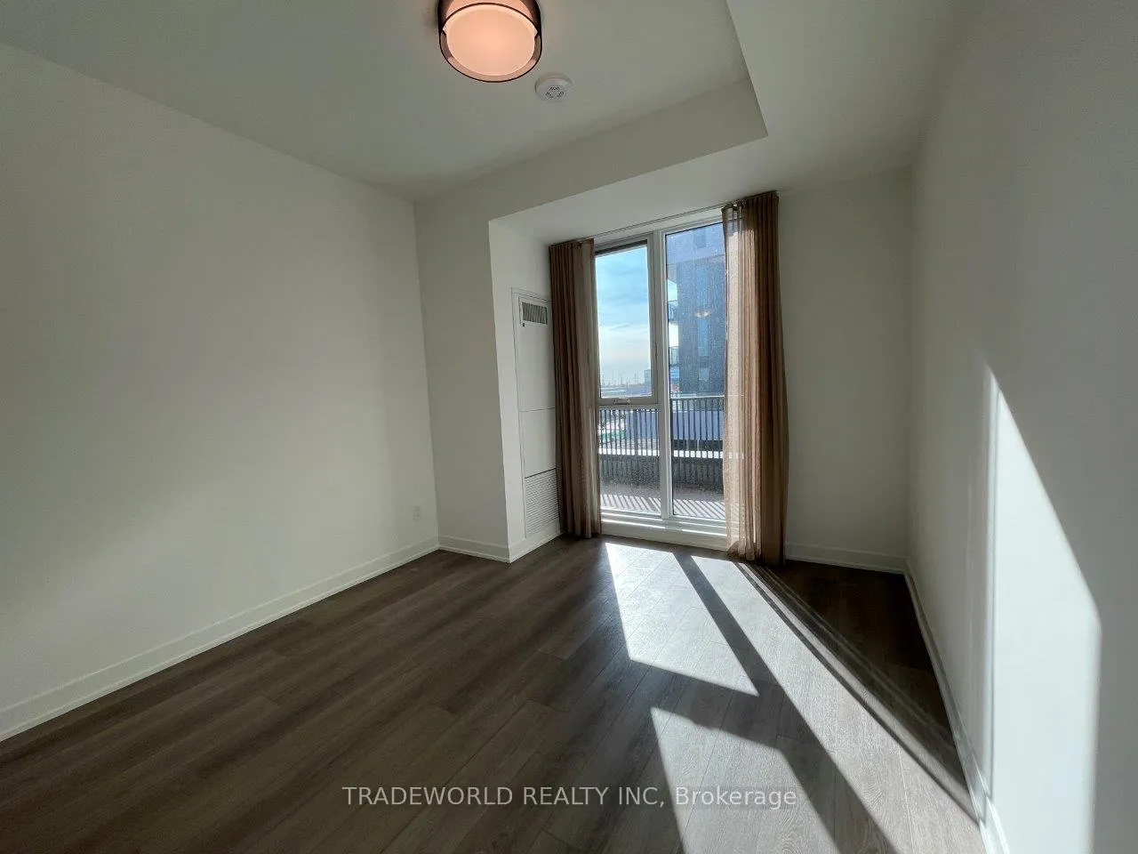Photo 17 of Unit 417C, 38 Simcoe Promenade Street, Markham, Unionville — HOMEH