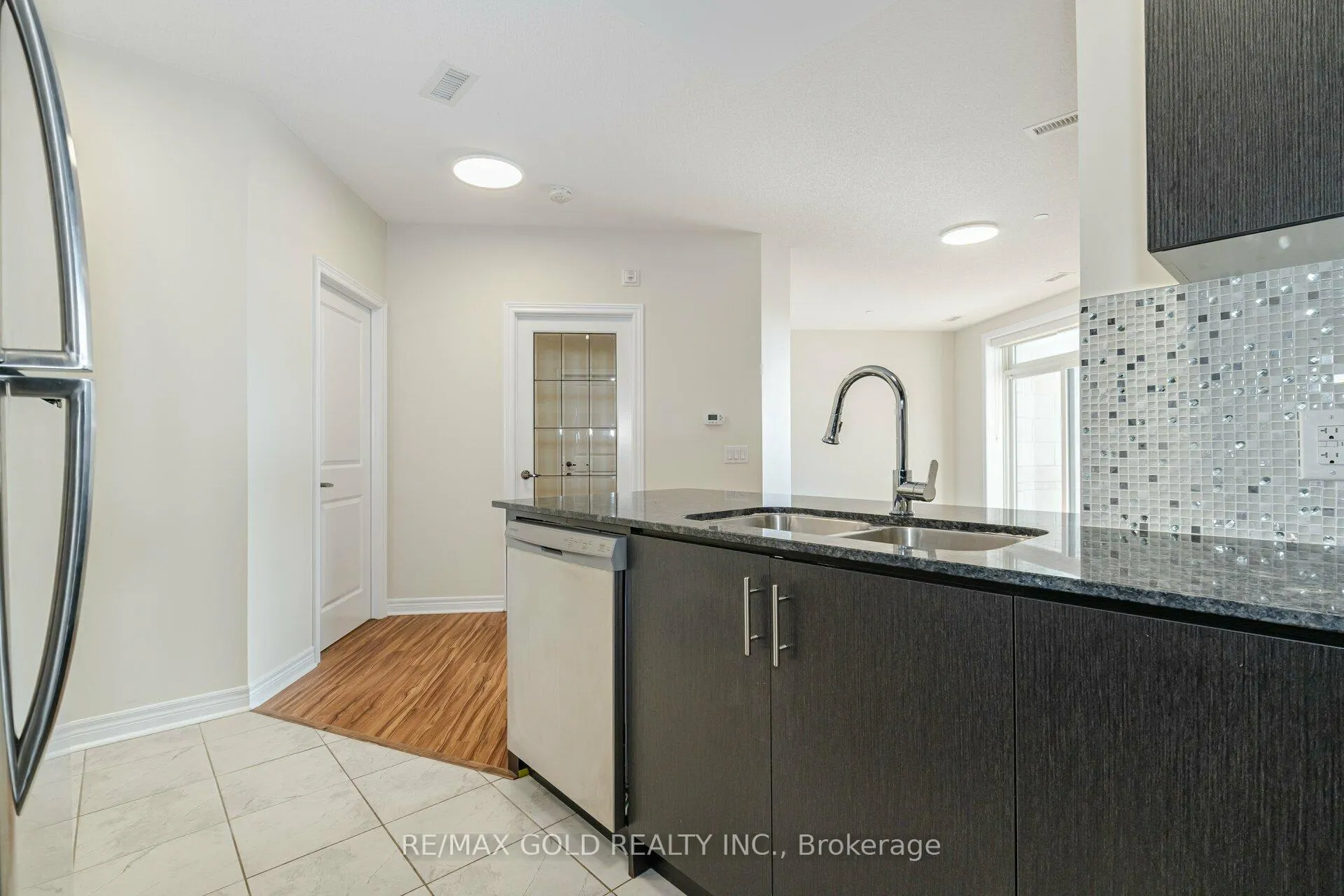 Photo 11 of Unit 209, 39 New Delhi Drive, Markham, Cedarwood — HOMEH