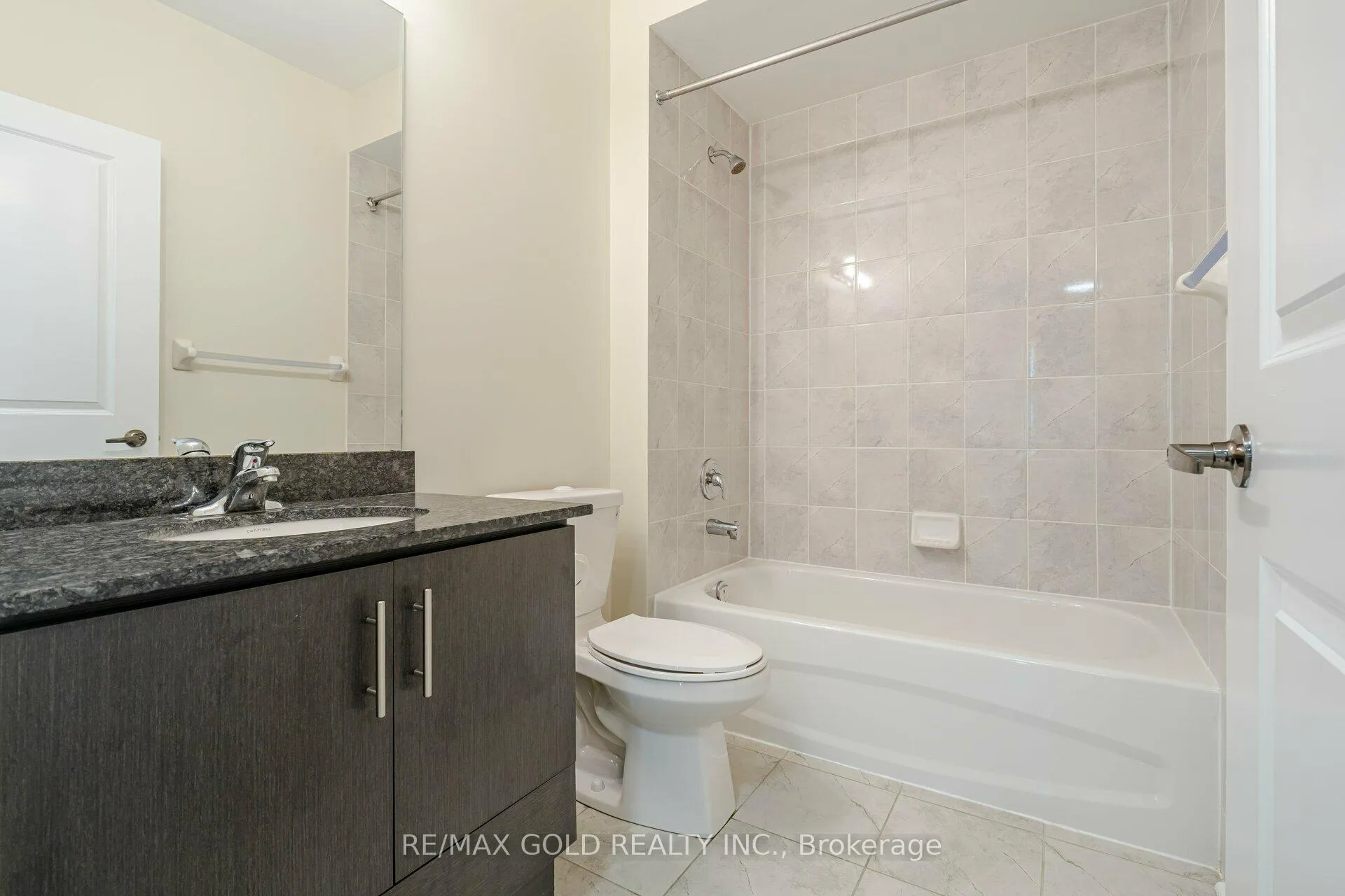 Photo 19 of Unit 209, 39 New Delhi Drive, Markham, Cedarwood — HOMEH