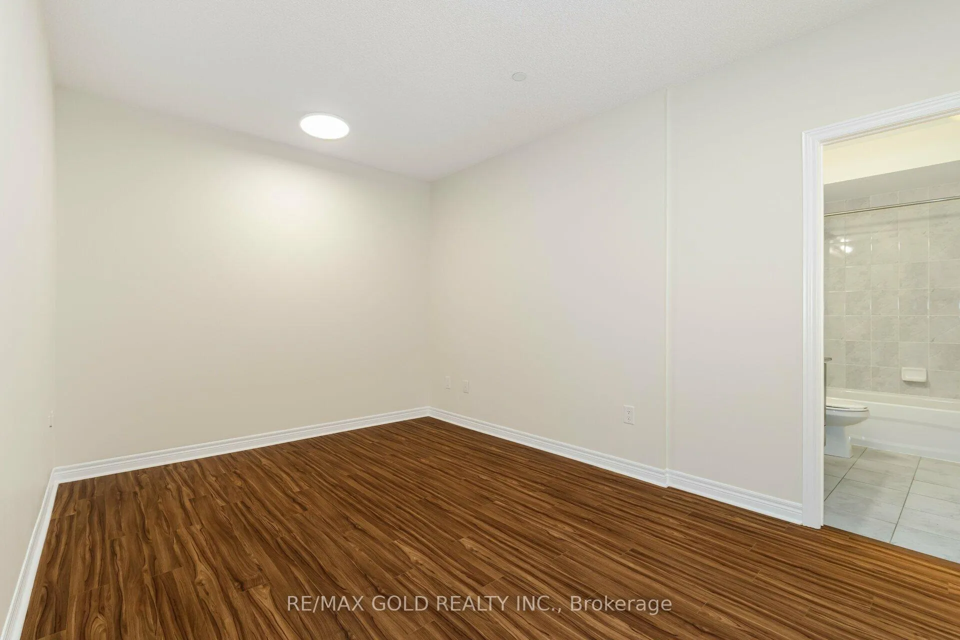 Photo 24 of Unit 209, 39 New Delhi Drive, Markham, Cedarwood — HOMEH