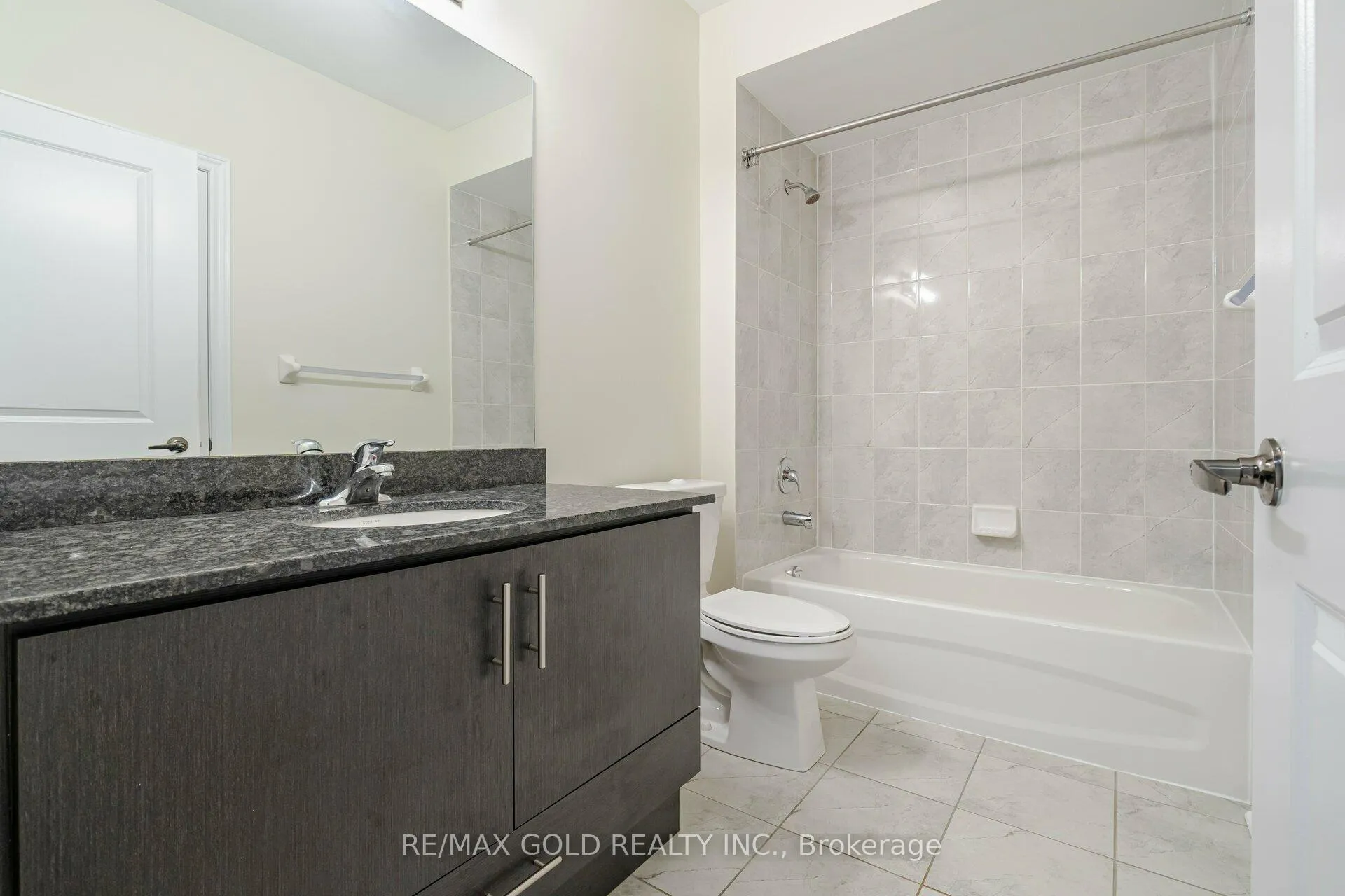 Photo 26 of Unit 209, 39 New Delhi Drive, Markham, Cedarwood — HOMEH