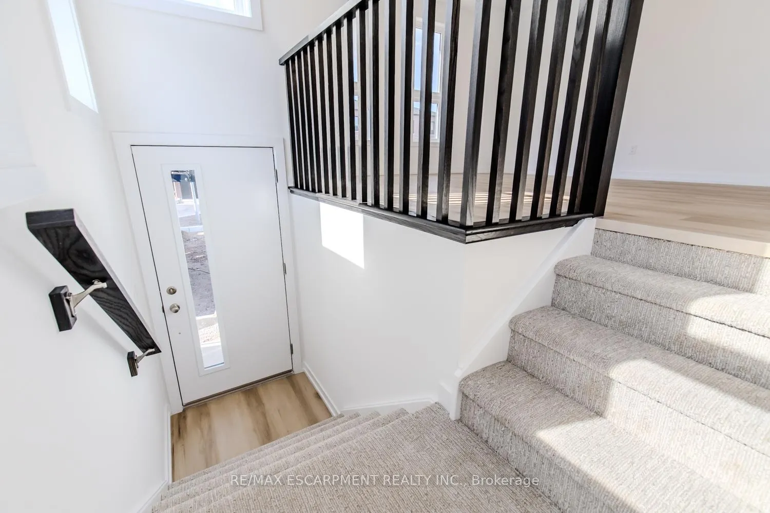 Photo 4 of Unit 39, 70 Kenesky Drive, Hamilton, Waterdown — HOMEH