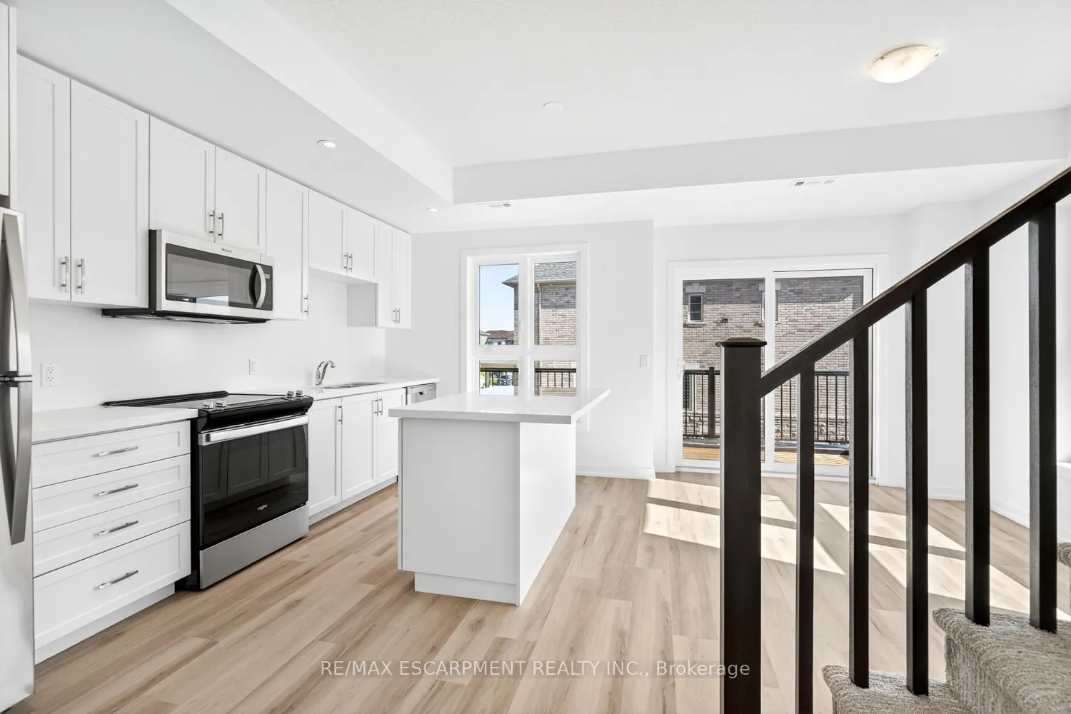 Photo 9 of Unit 39, 70 Kenesky Drive, Hamilton, Waterdown — HOMEH