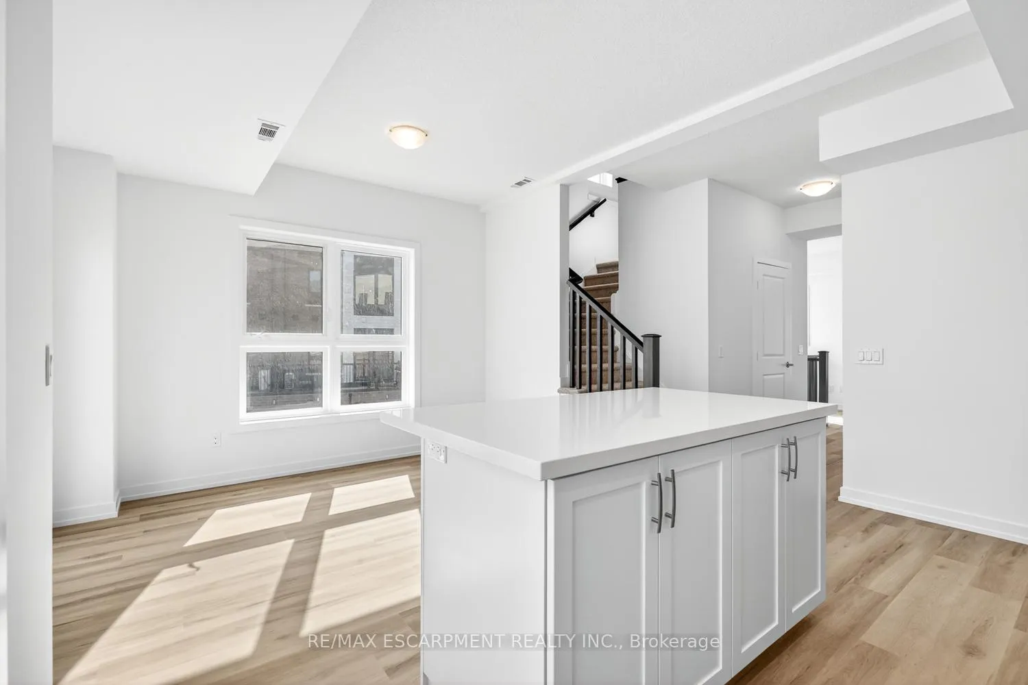 Photo 12 of Unit 39, 70 Kenesky Drive, Hamilton, Waterdown — HOMEH