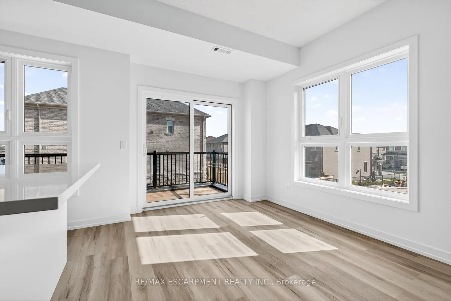 Photo 17 of Unit 39, 70 Kenesky Drive, Hamilton, Waterdown — HOMEH