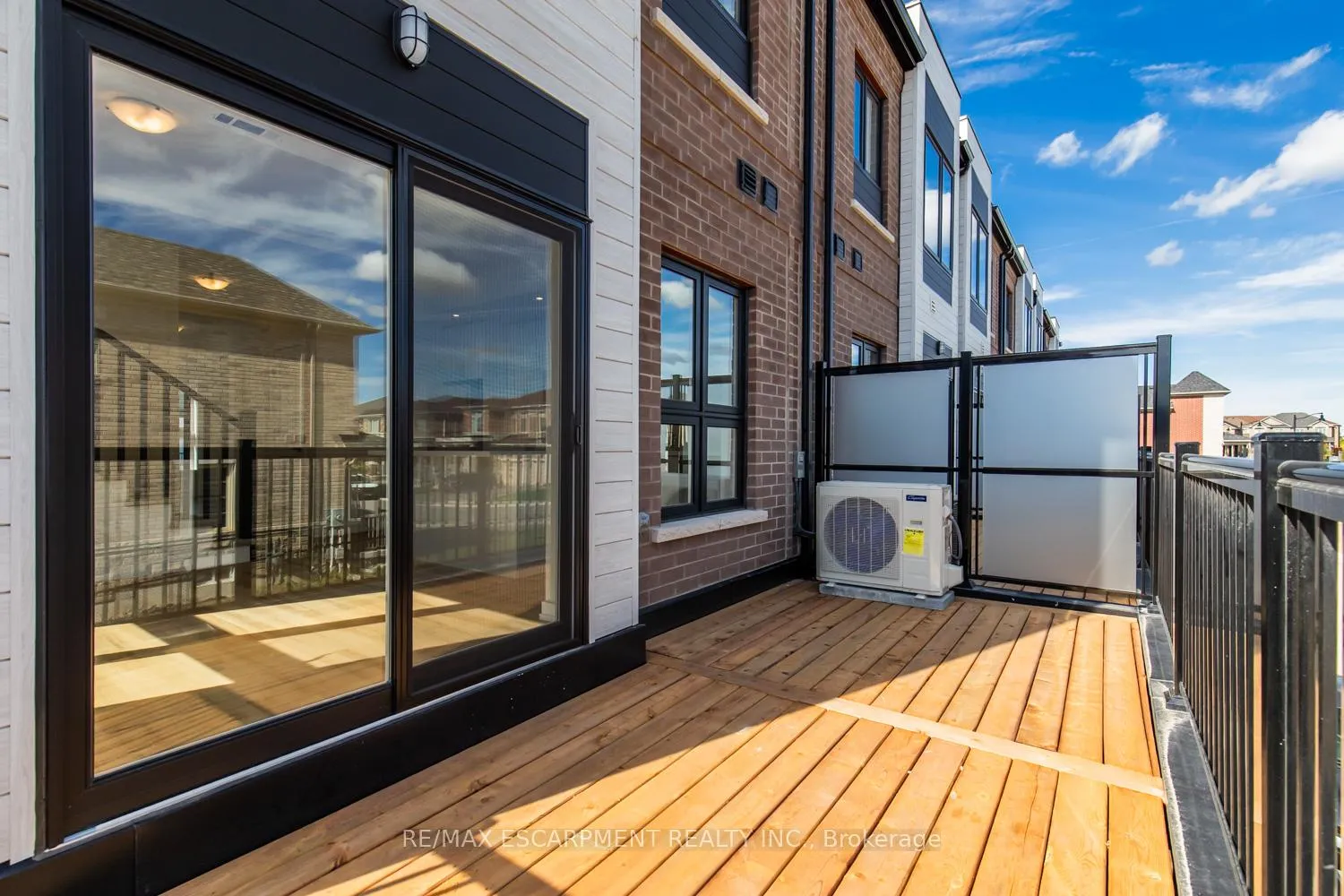Photo 18 of Unit 39, 70 Kenesky Drive, Hamilton, Waterdown — HOMEH
