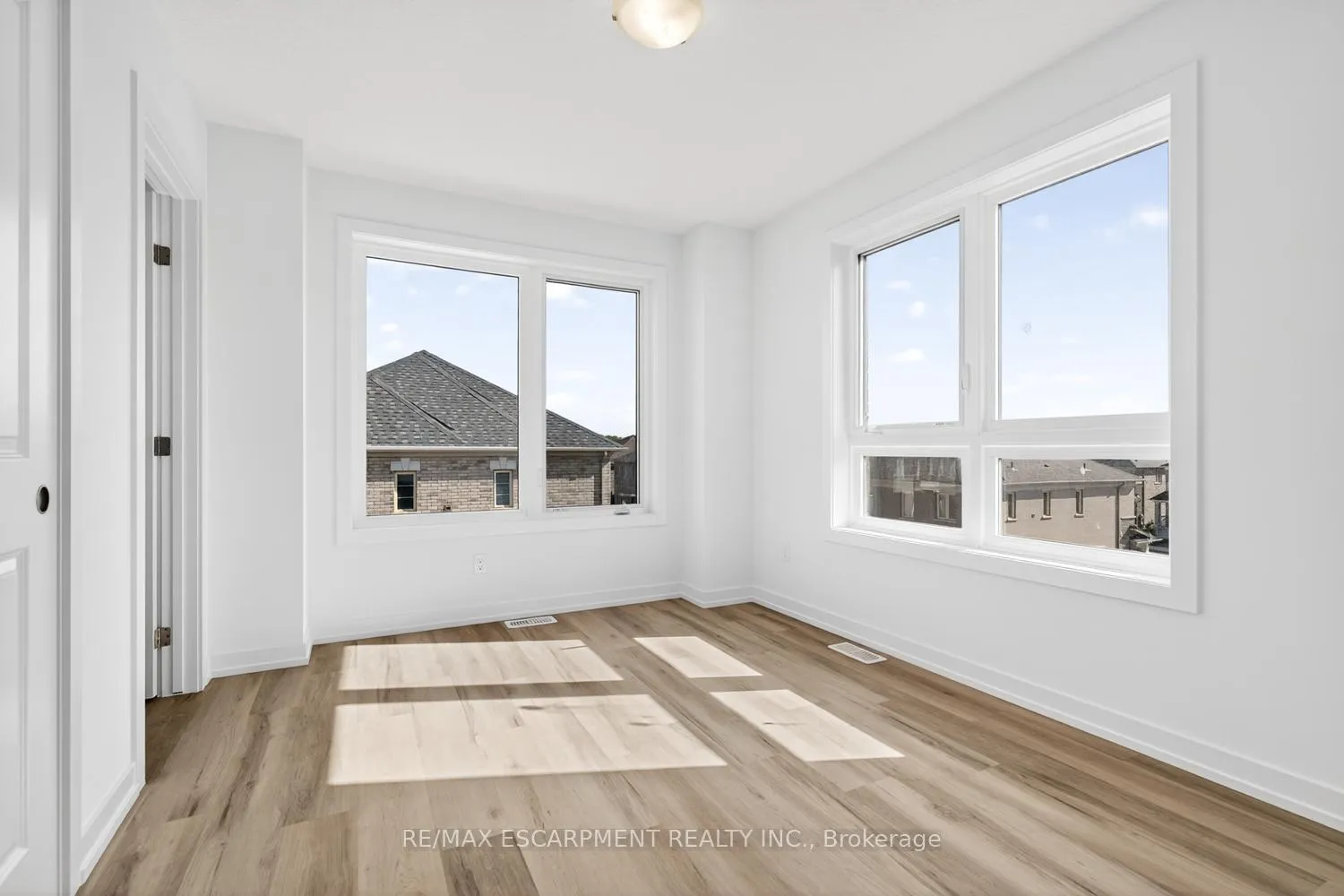 Photo 27 of Unit 39, 70 Kenesky Drive, Hamilton, Waterdown — HOMEH