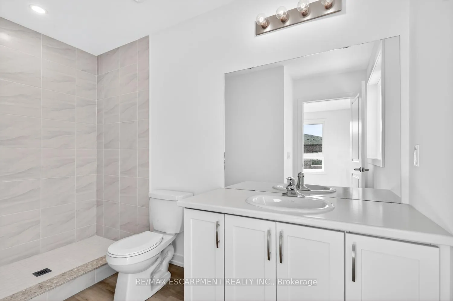 Photo 29 of Unit 39, 70 Kenesky Drive, Hamilton, Waterdown — HOMEH