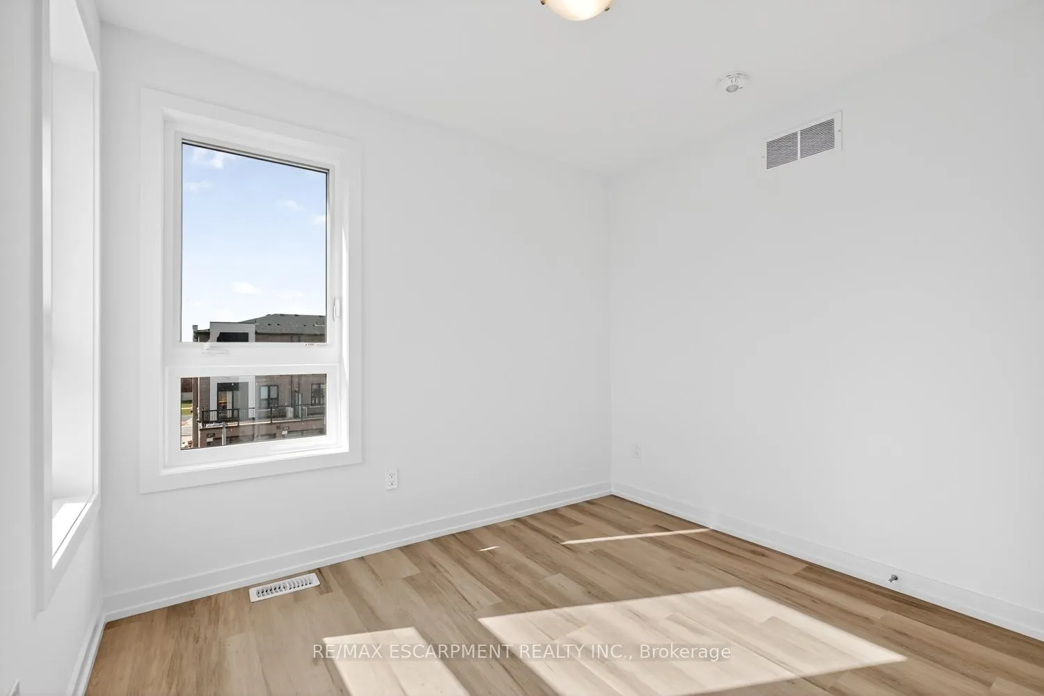 Photo 31 of Unit 39, 70 Kenesky Drive, Hamilton, Waterdown — HOMEH