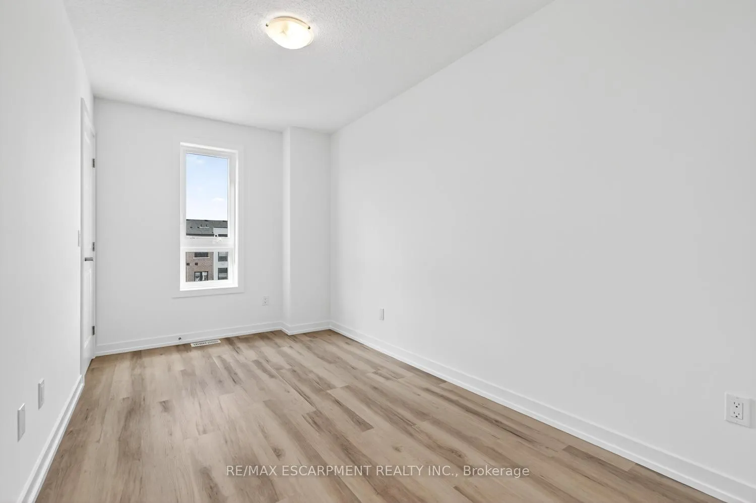 Photo 34 of Unit 39, 70 Kenesky Drive, Hamilton, Waterdown — HOMEH