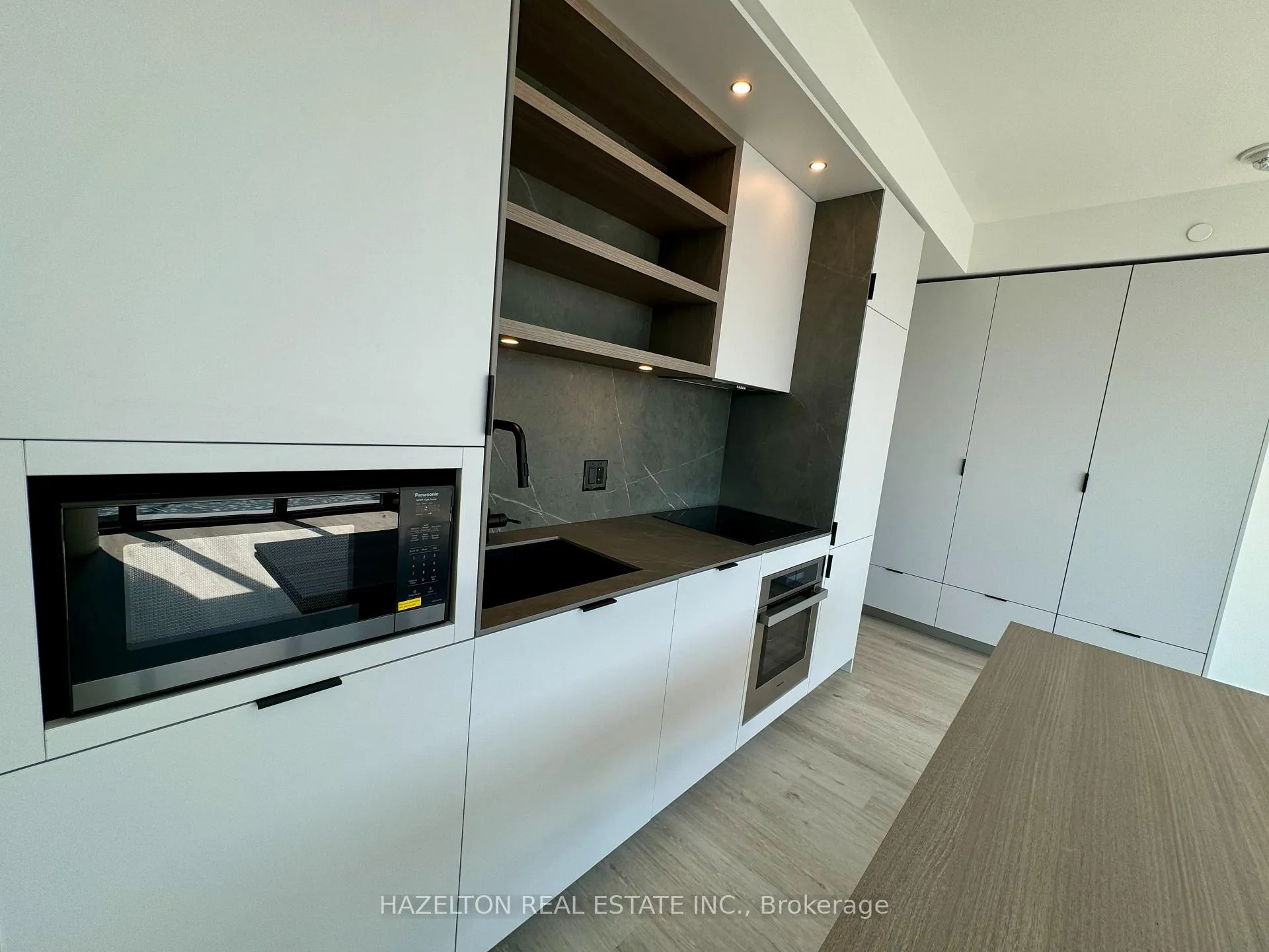 Photo 6 of Unit 4105, 55 Charles Street E, Toronto, Church-Yonge Corridor — HOMEH