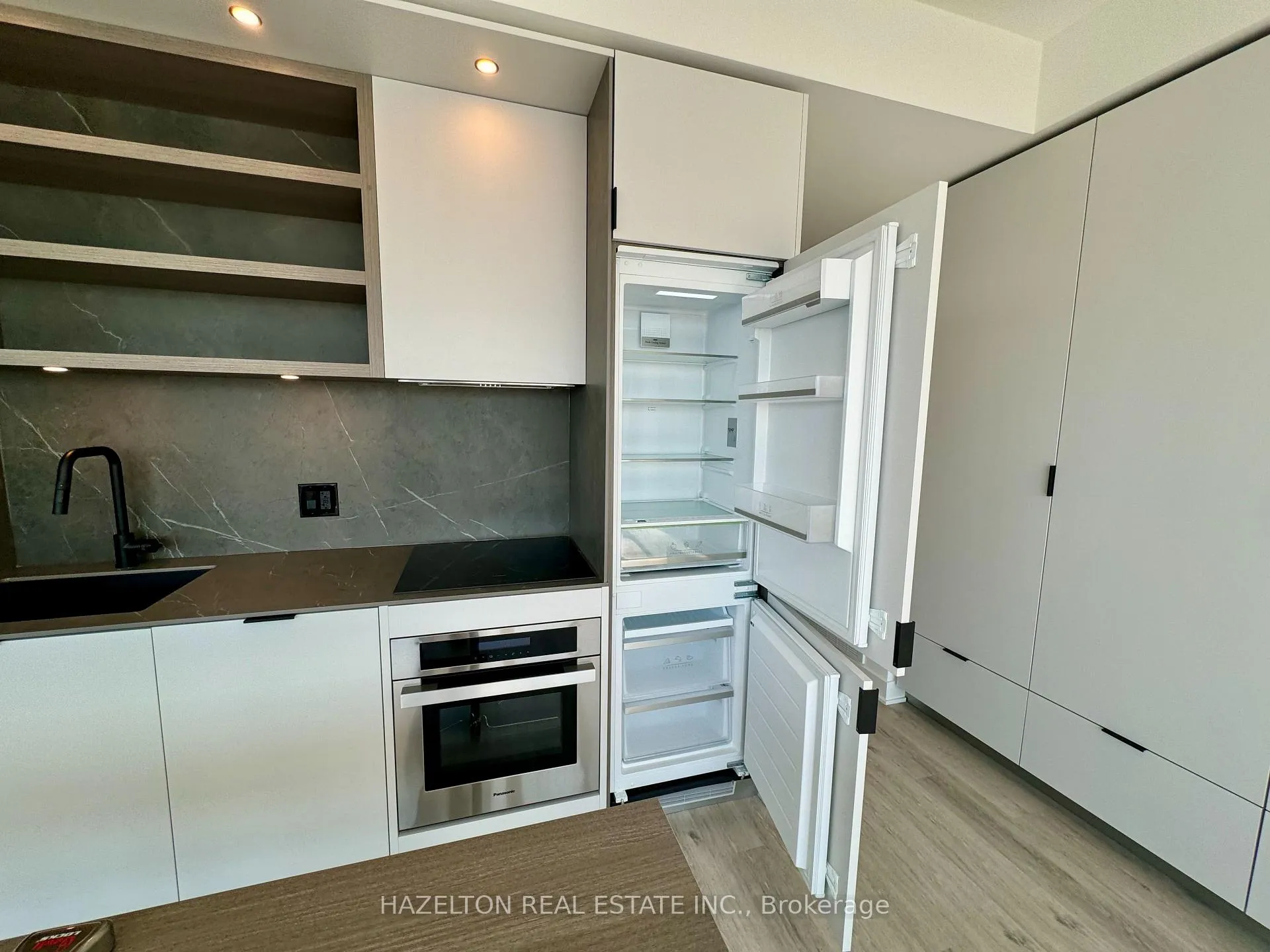 Photo 8 of Unit 4105, 55 Charles Street E, Toronto, Church-Yonge Corridor — HOMEH