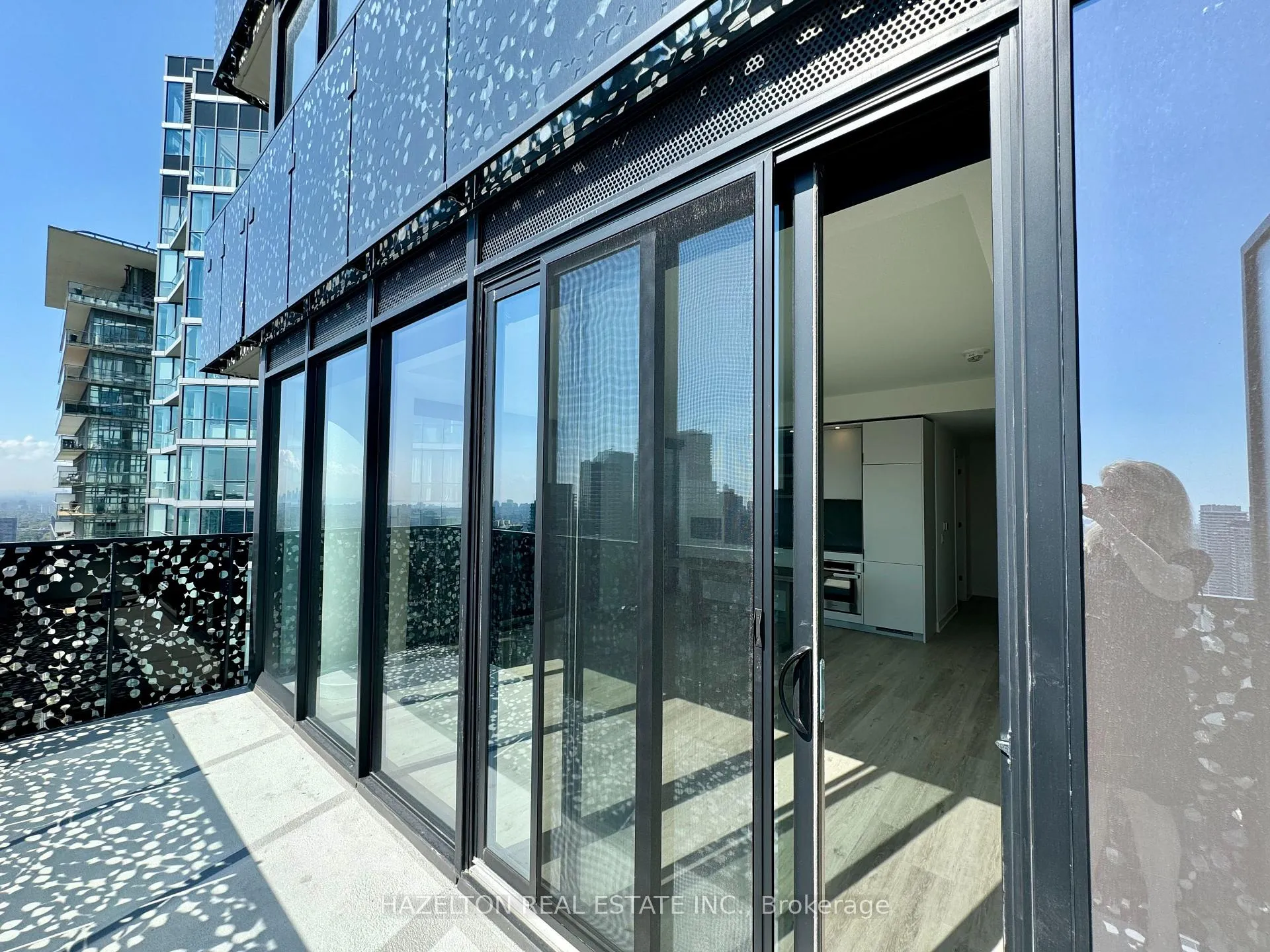 Photo 17 of Unit 4105, 55 Charles Street E, Toronto, Church-Yonge Corridor — HOMEH