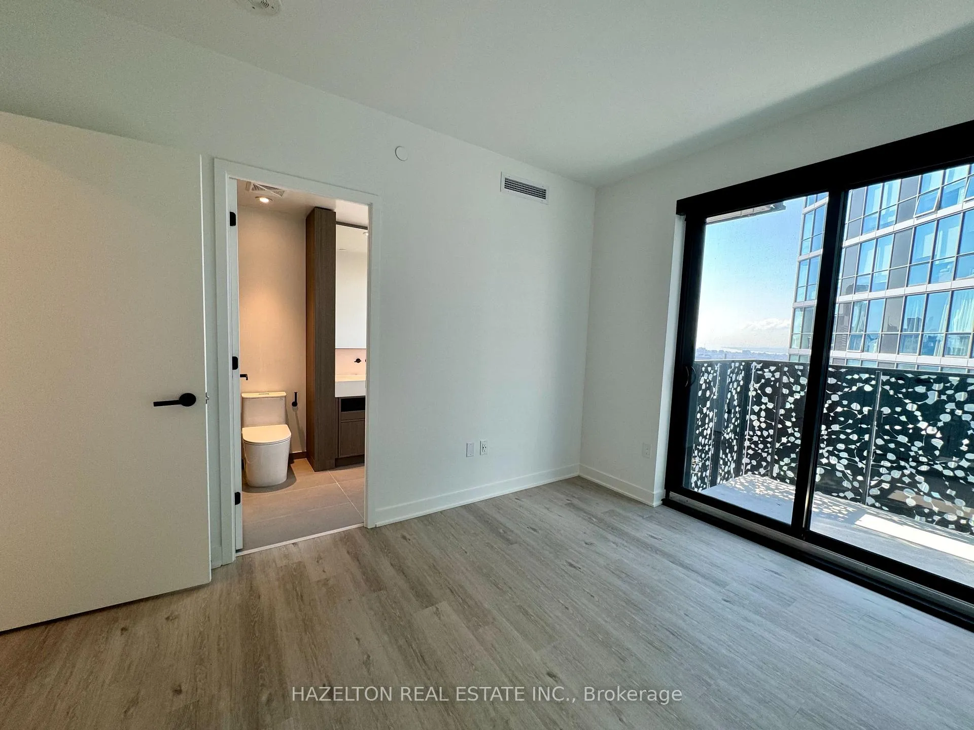 Photo 18 of Unit 4105, 55 Charles Street E, Toronto, Church-Yonge Corridor — HOMEH