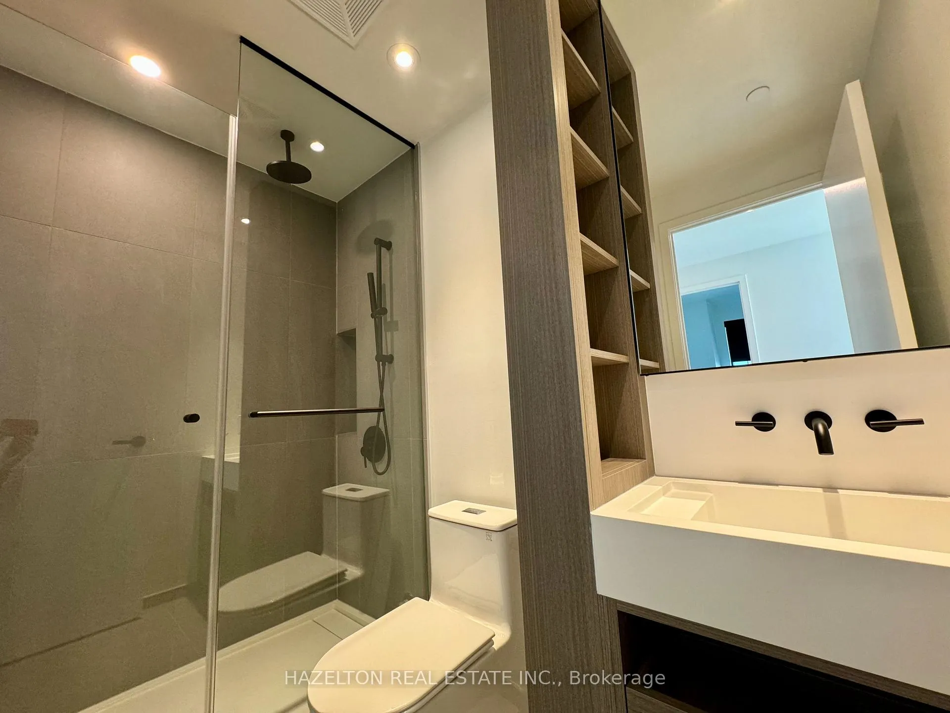 Photo 29 of Unit 4105, 55 Charles Street E, Toronto, Church-Yonge Corridor — HOMEH