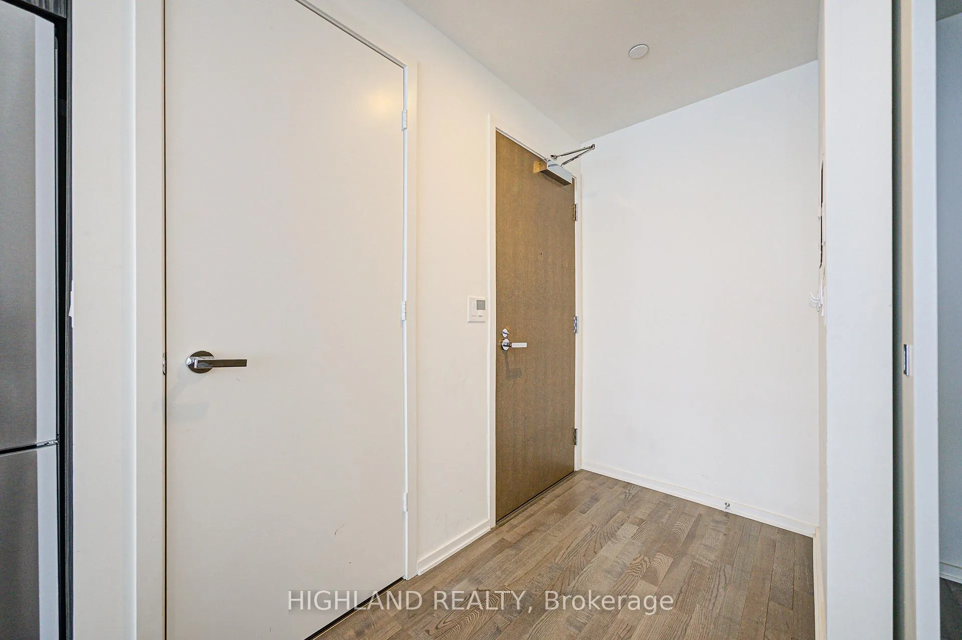 Photo 4 of Unit 3709, 1 Bloor Street E, Toronto, Church-Yonge Corridor — HOMEH