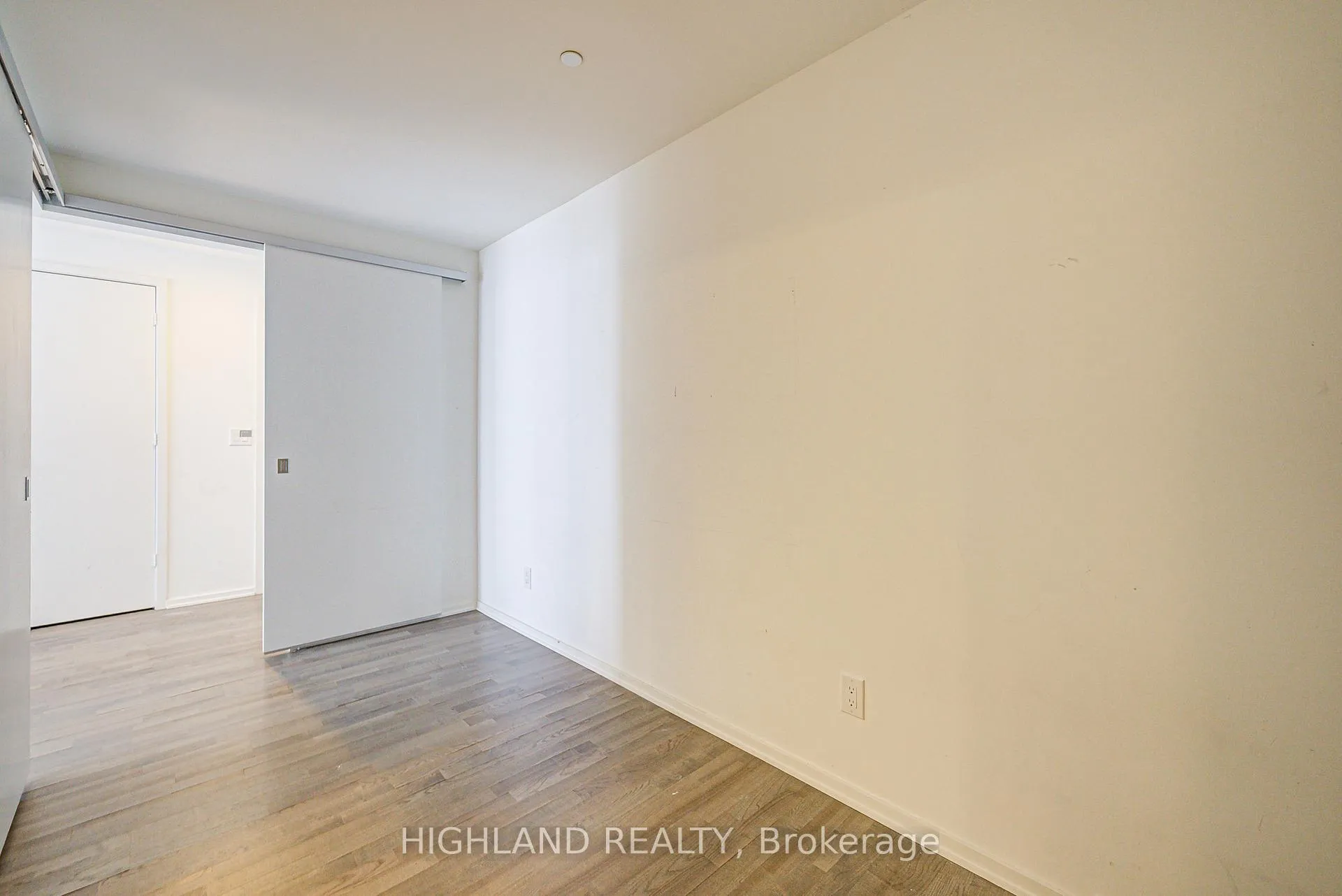 Photo 8 of Unit 3709, 1 Bloor Street E, Toronto, Church-Yonge Corridor — HOMEH