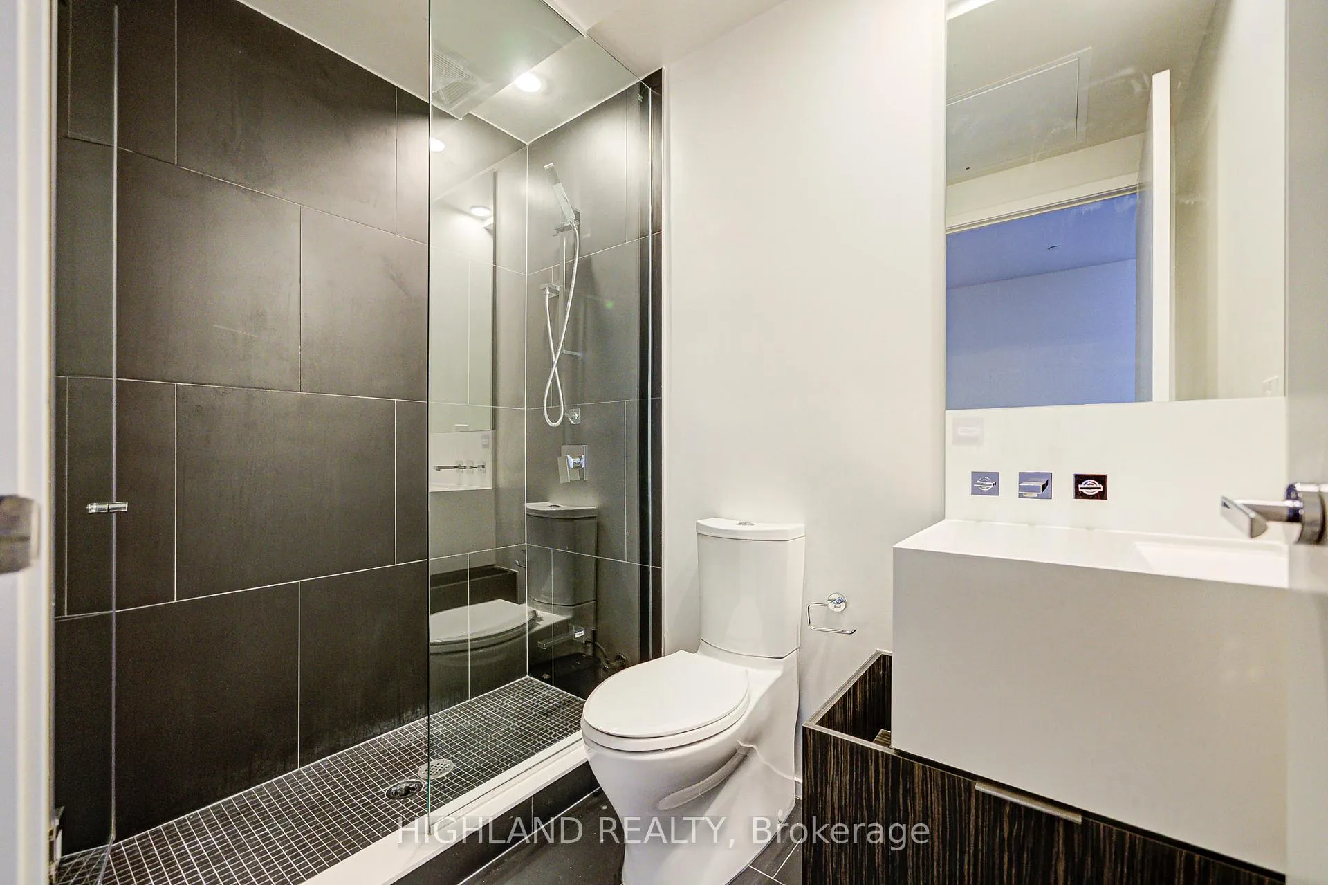 Photo 9 of Unit 3709, 1 Bloor Street E, Toronto, Church-Yonge Corridor — HOMEH