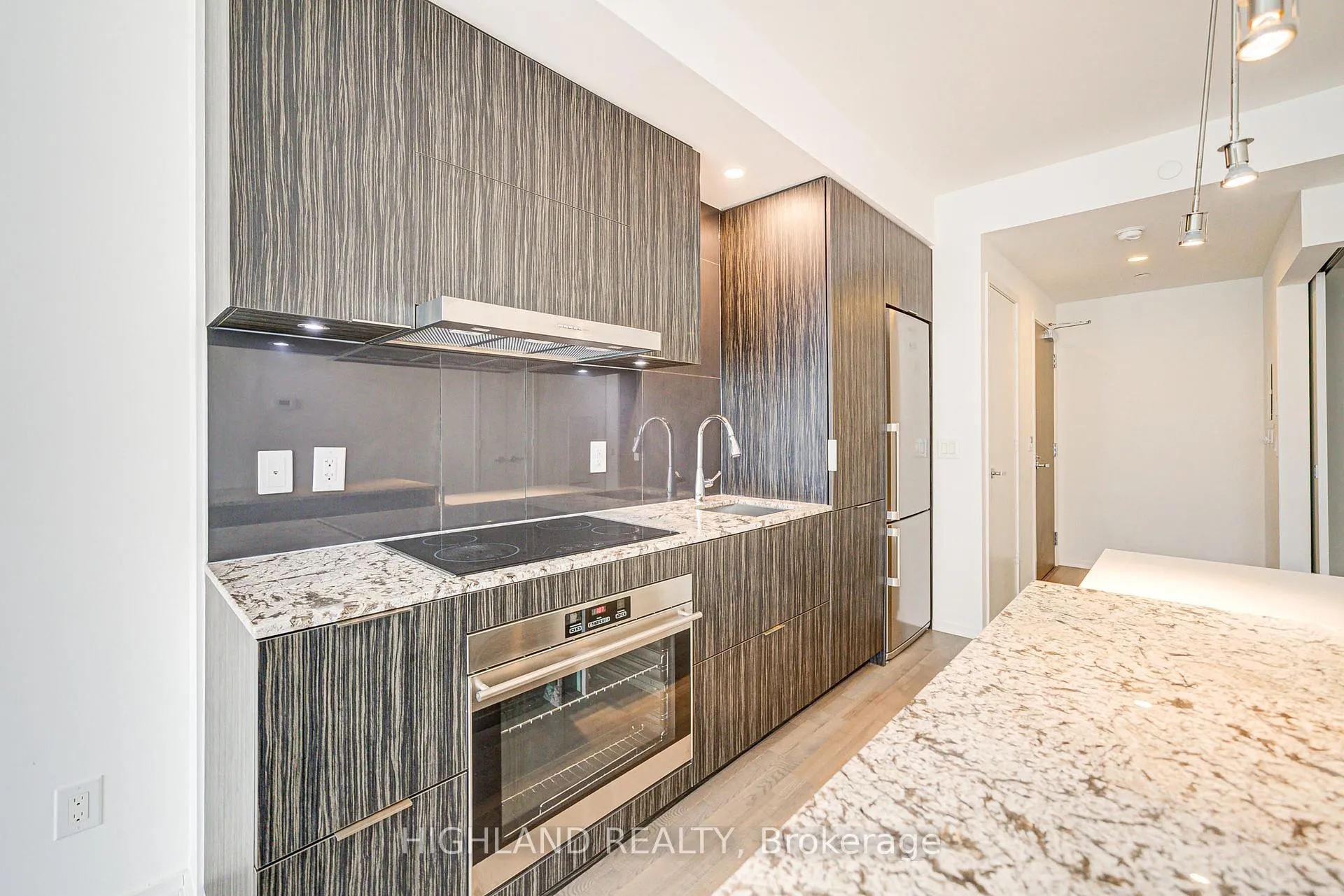 Photo 16 of Unit 3709, 1 Bloor Street E, Toronto, Church-Yonge Corridor — HOMEH