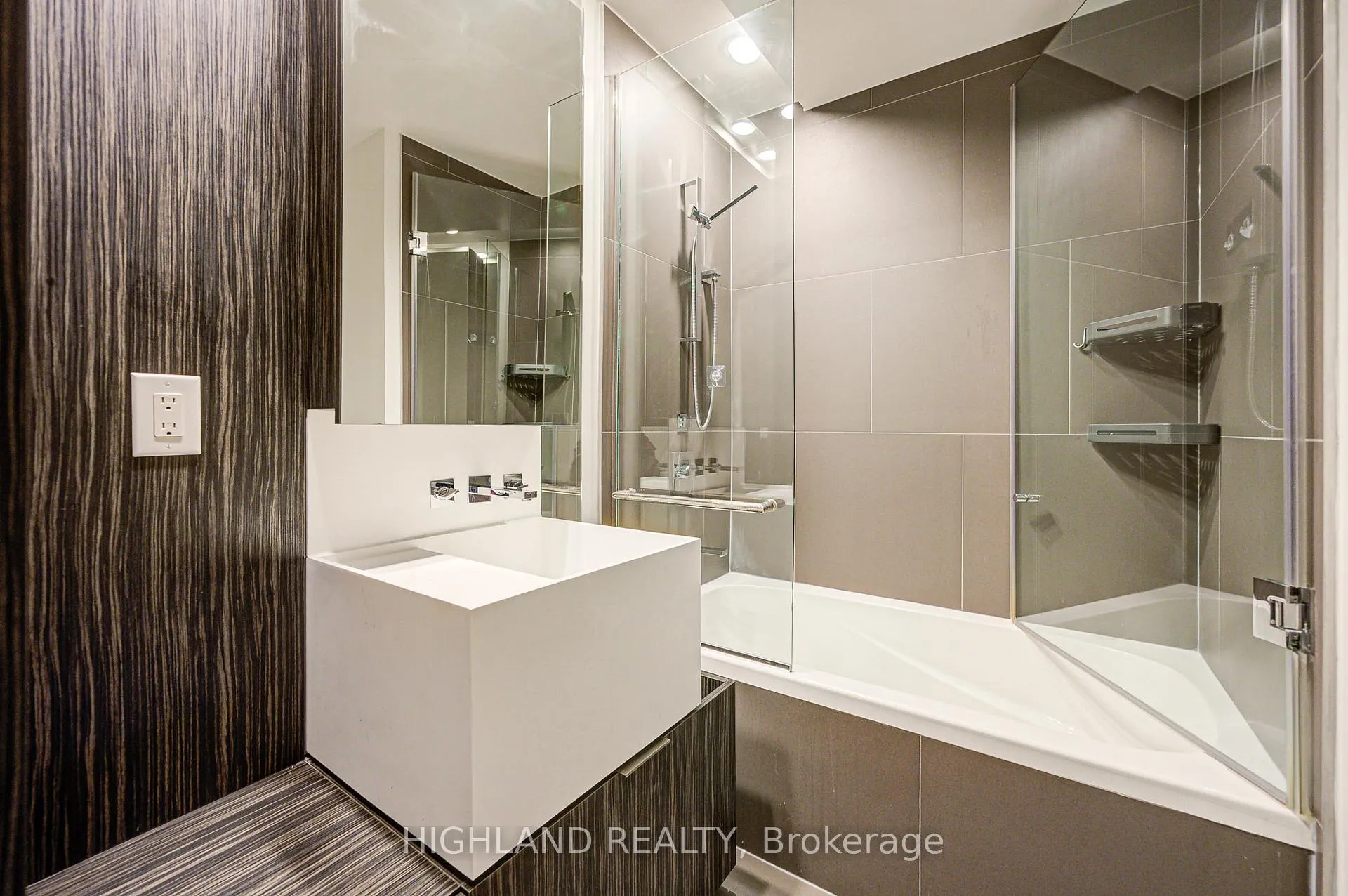 Photo 29 of Unit 3709, 1 Bloor Street E, Toronto, Church-Yonge Corridor — HOMEH