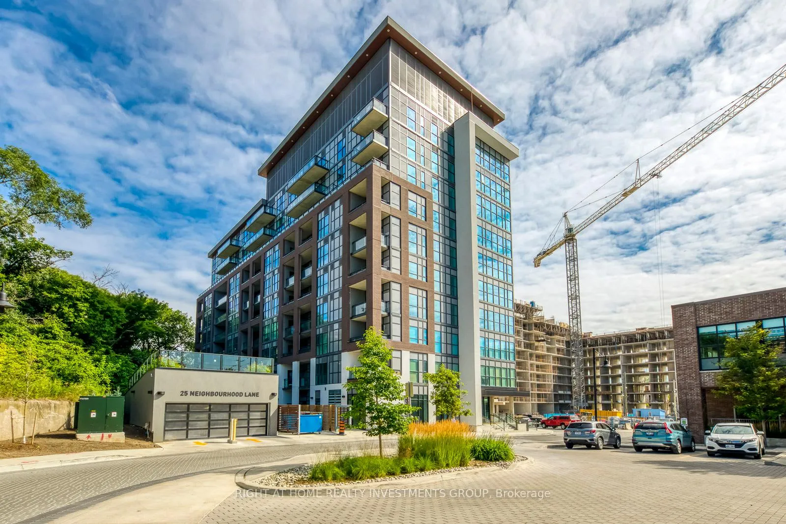 Front of Unit 414, 25 Neighbourhood Lane